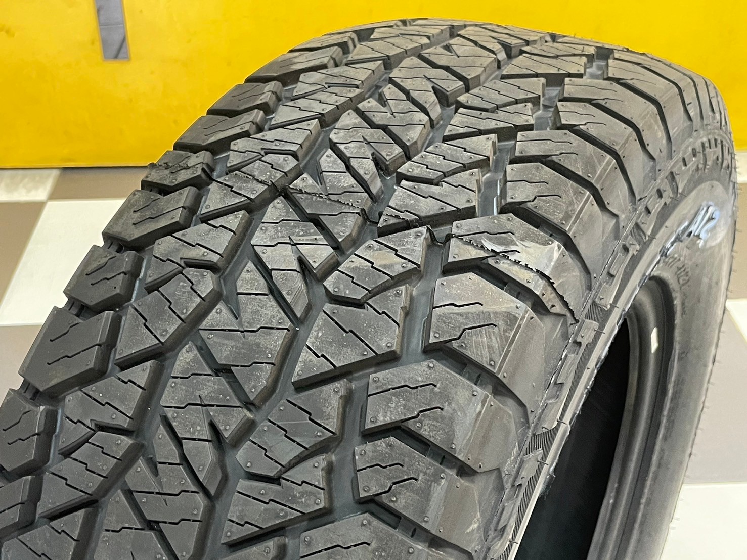 ยางใหม่ HANKOOK AT2 RF11 265/65R17 ยางฮันคุ๊กยางใหม่ปี2024 HANKOOK Dynapro AT2