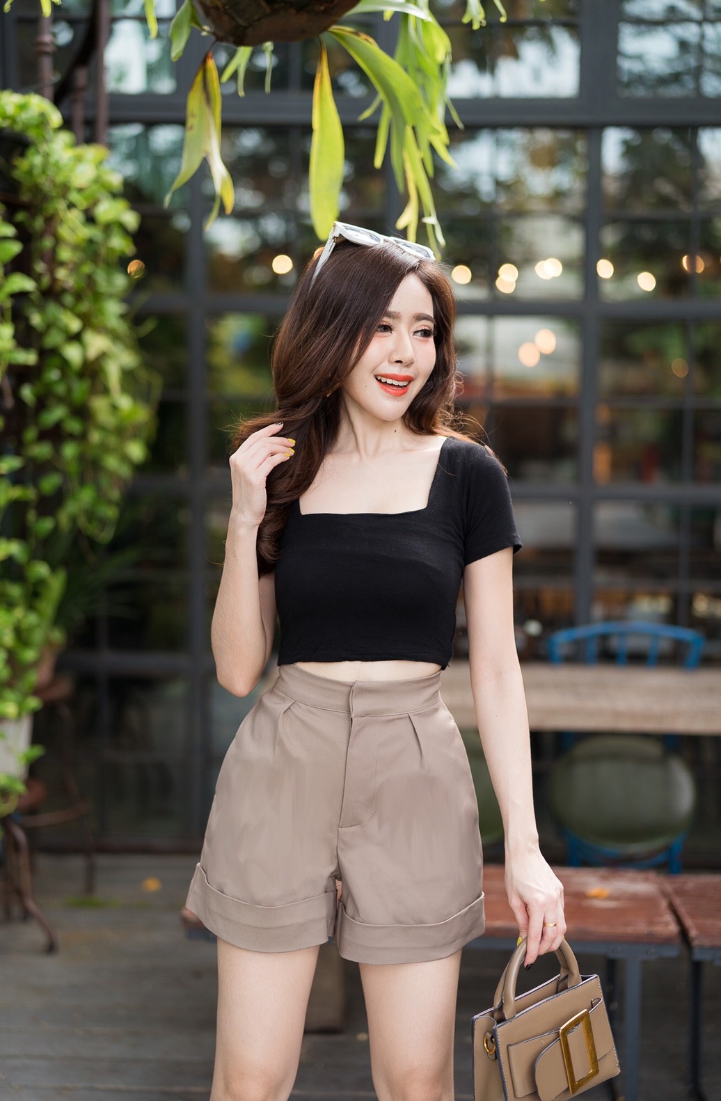 กางเกงขาสั้นเอวสูง ซิปหน้า ตะขอหน้า ทรงบอลลูน ปลายขาพับ ผ้าดับเบิ้ล สวยมาก เก็บพุงอย่างเนียน สาว ๆ ใส่แล้วทรงสวย น่ารัก