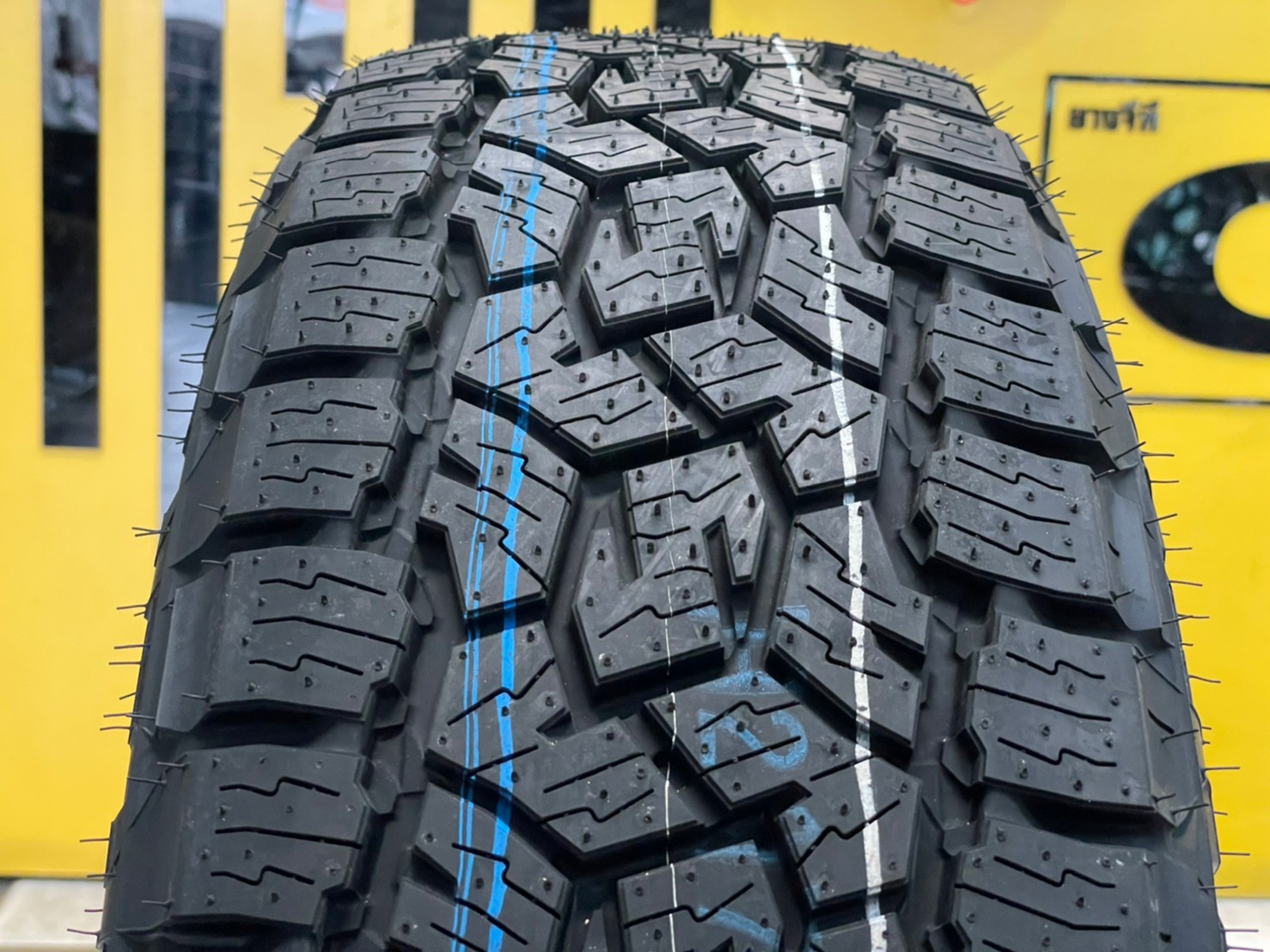 225/65R17 TOYO OPEN COUNTRY A/T ยางใหม่ปี2023