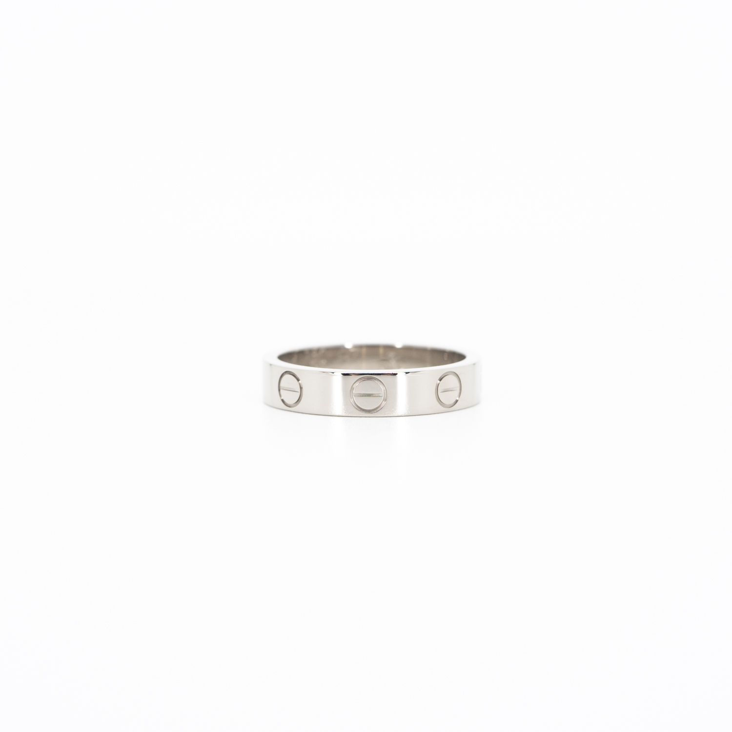 แหวน Cartier Love band ทองขาว18K ไซส์ 47# (Used)