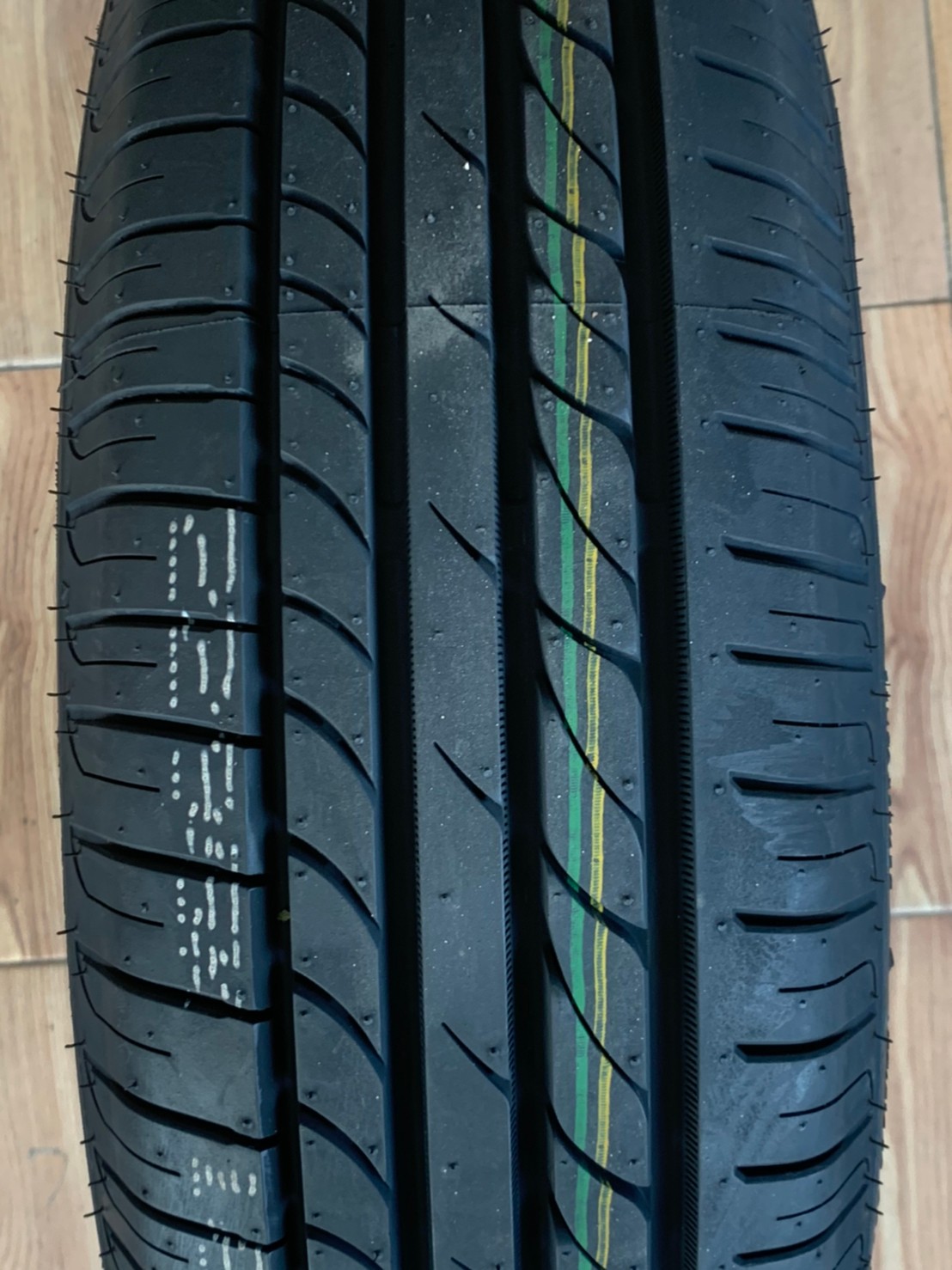 175/70R13 OTANI EK1000 ยางคุณภาพดี สมรรถนะสูง นุ่มเงียบ ยางใหม่ปี2021 ราคาพิเศษพร้อมติดตั้งฟรี สามารถสอบถามเพิ่มเติมได้ค่ะ