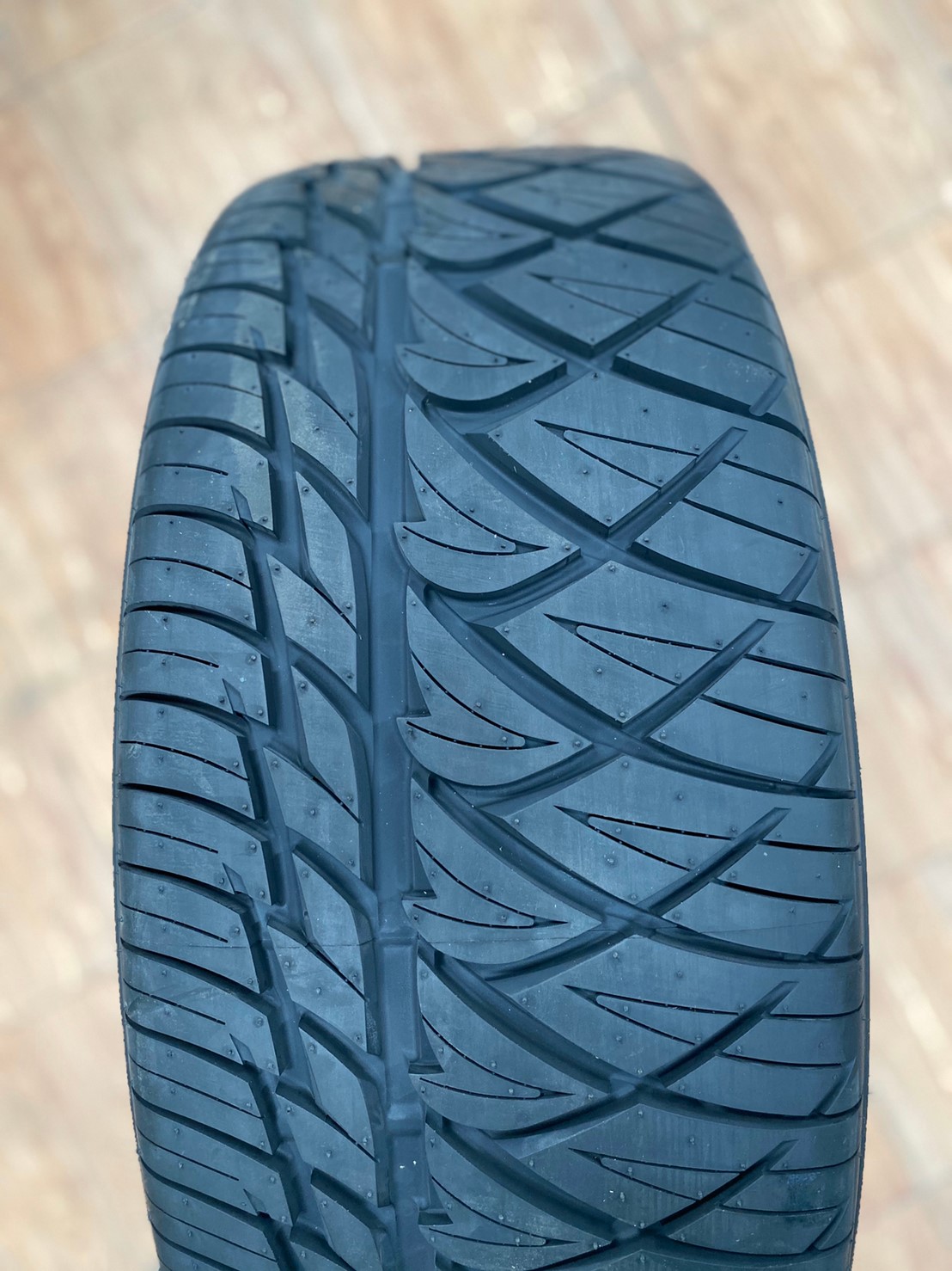 NITTO NT420SD 265/50R20 ยางลายซิ่ง สปอร์ต สมรรถนะสูง ยางใหม่ปี2020