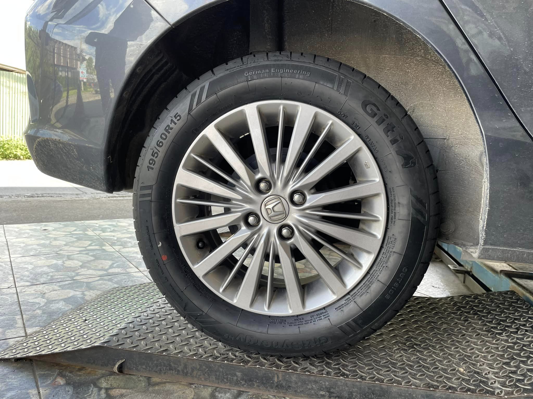 #GITI_SYNERGY_H2 195/60R15