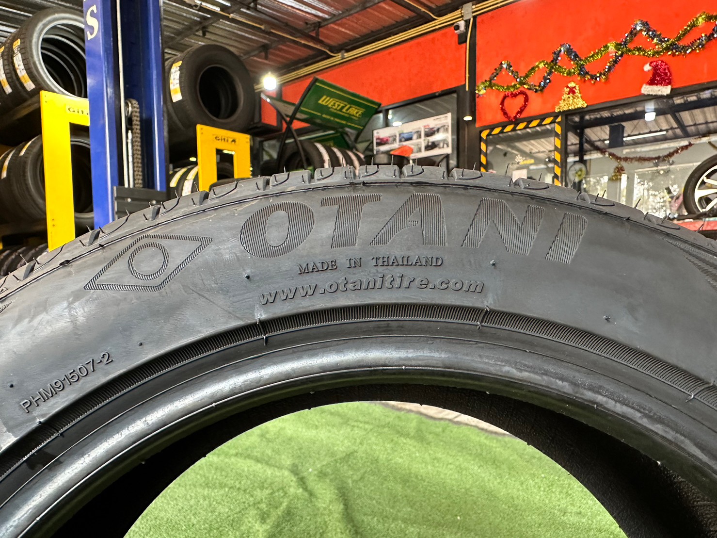 OTANI EK1000 185/55R15 ยางใหม่ปี2023 ราคาพิเศษพร้อมติดตั้งฟรี สามารถสอบถามเพิ่มเติมได้ค่ะ