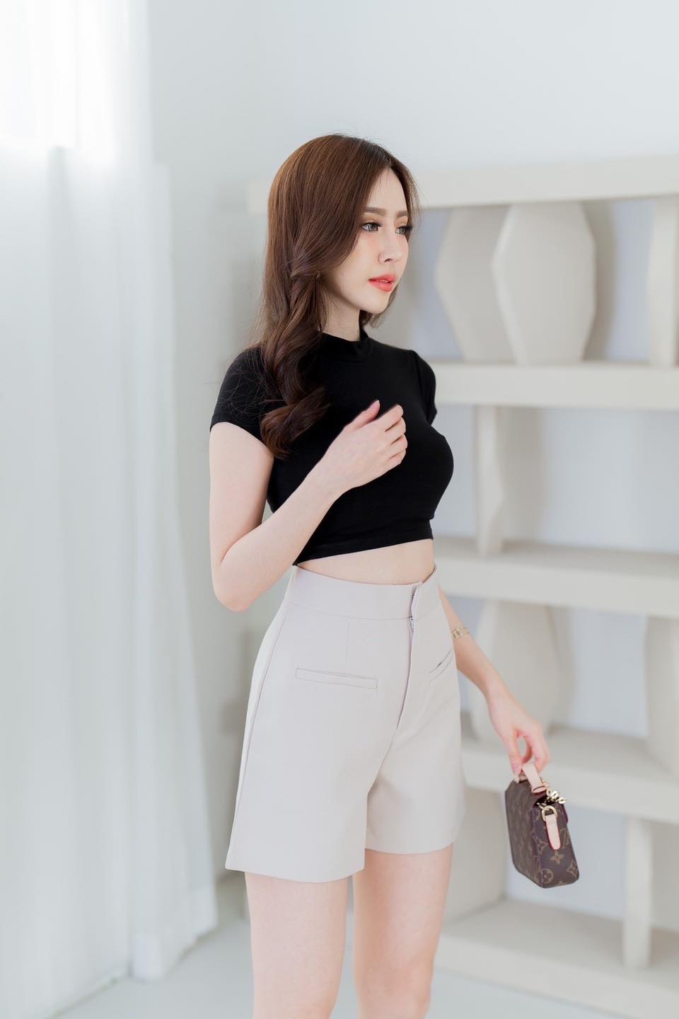 กางเกงขาสั้น กระเป๋าเจาะหน้า ผ้าไอด้า นิ่ม ยืด ใส่สบาย