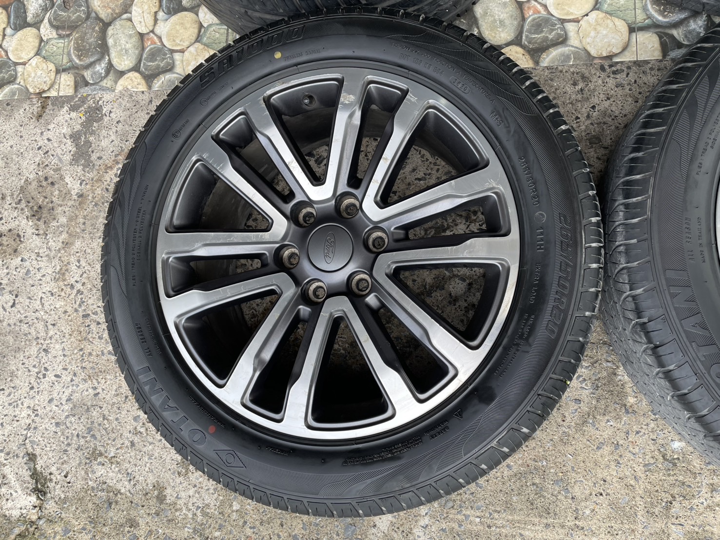 ล้อFORDขอบ20 พร้อมยาง OTANI SA1000 265/50R20 ยางปี2020 สภาพสวยพร้อมใช้งาน