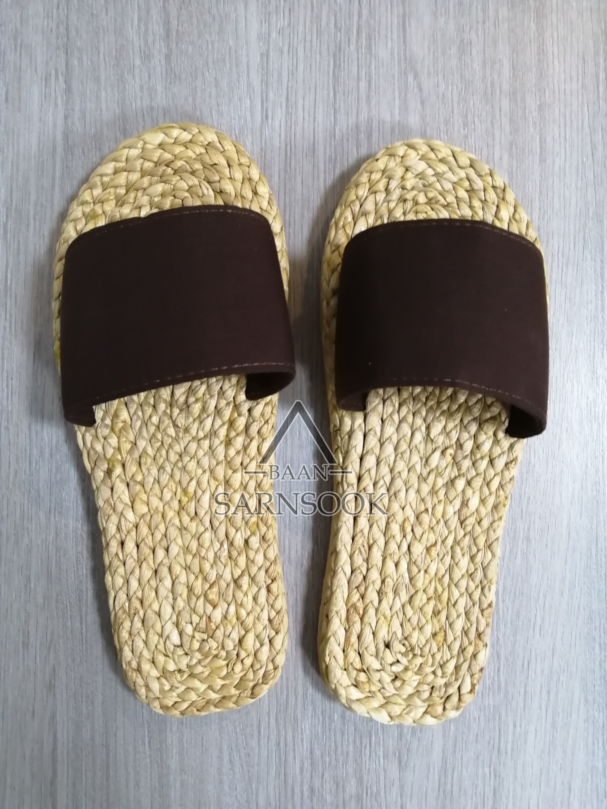 BSS701W: รองเท้าแตะสาน ราคาส่ง 1โหล:12คู่