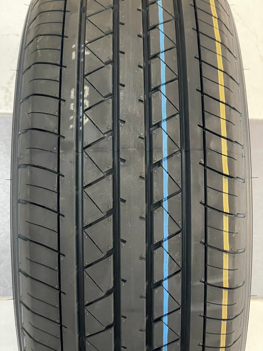ยางใหม่โยโกฮาม่า #Yokohama BluEarth-VAN #RY55 235/65R16 ยางใหม่ปี2025