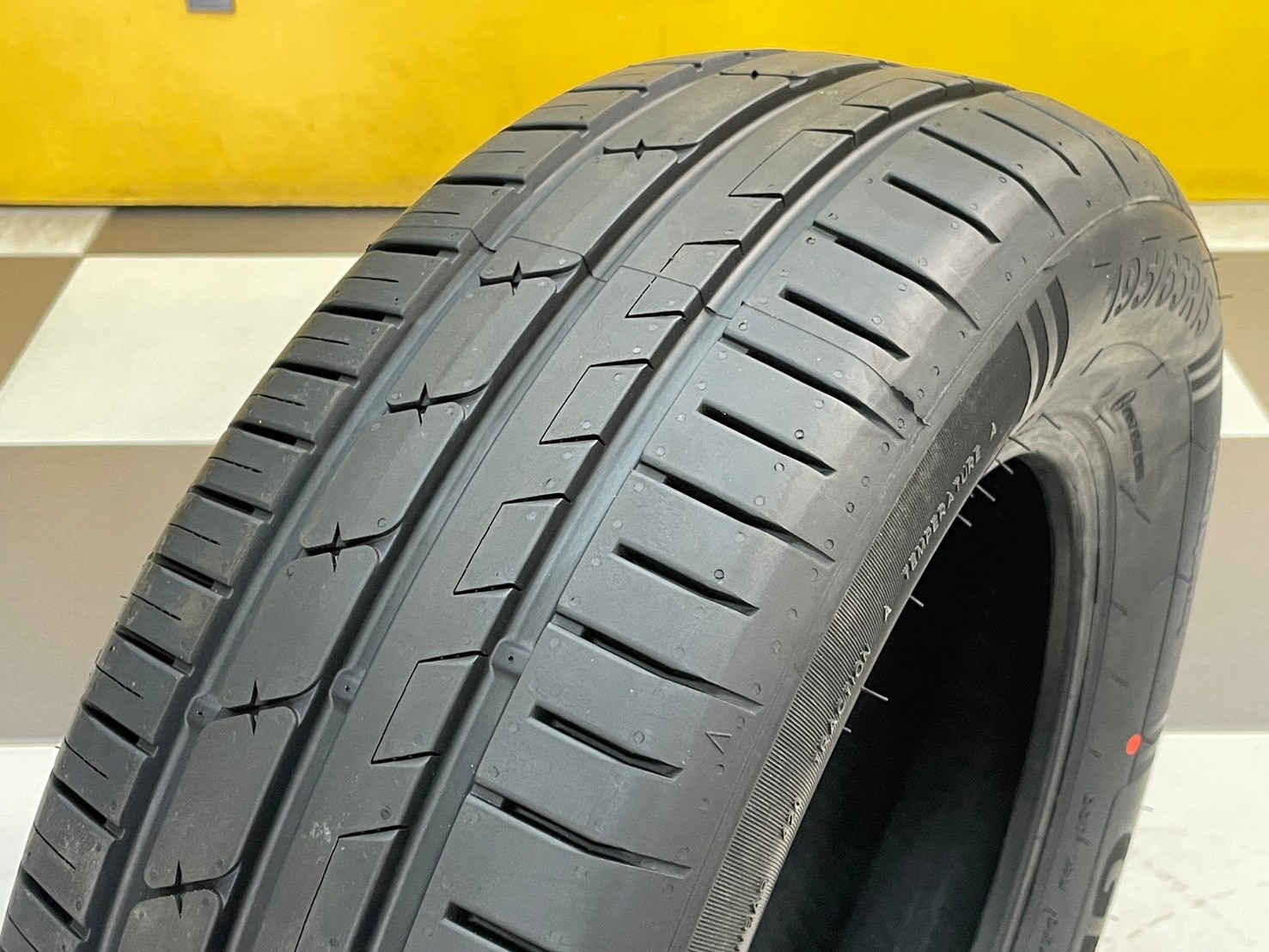 Giti Synergy H2 195/65R15 ยางใหม่ปี2024