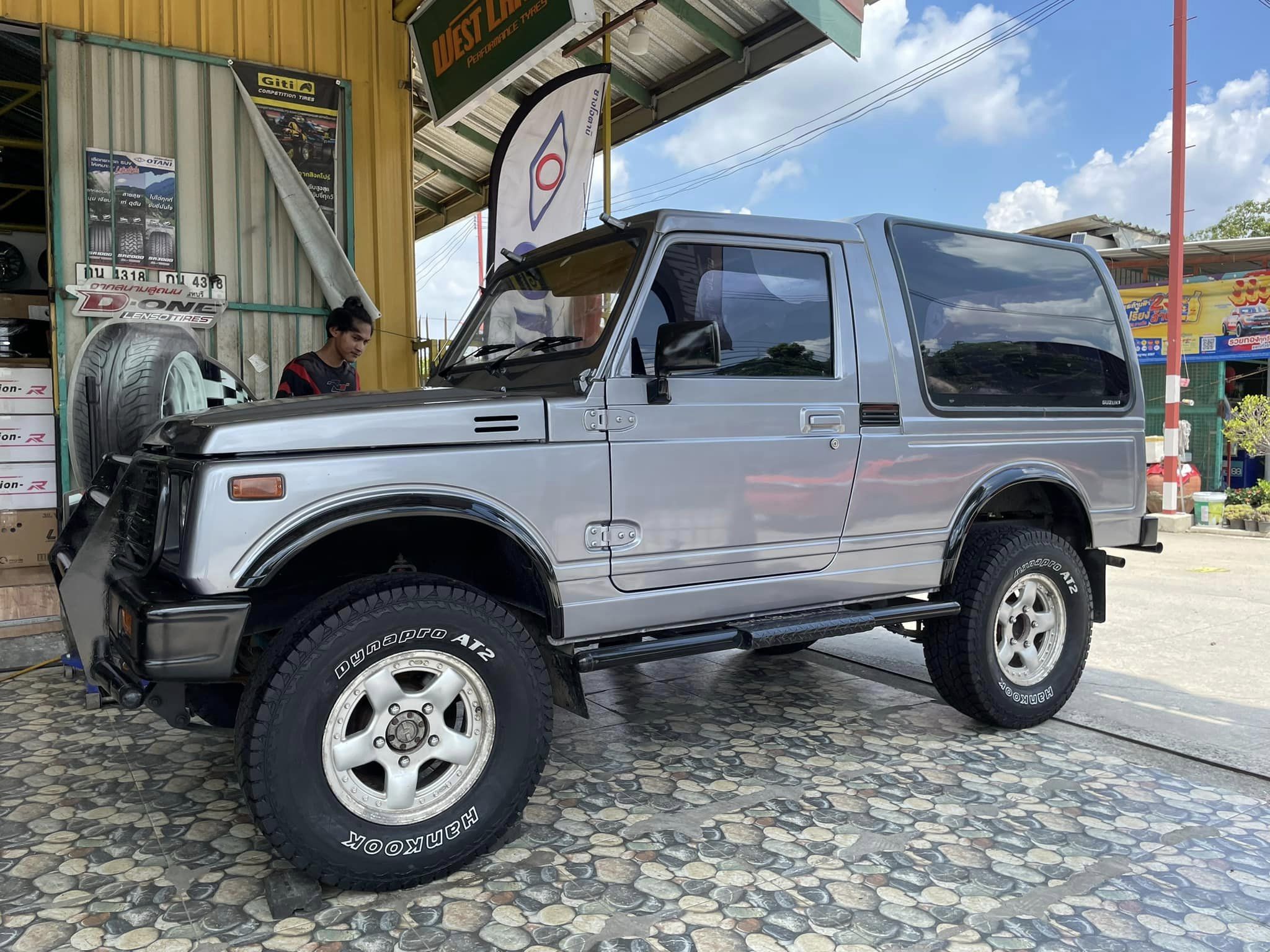 #SUZUKI_CARIBIAN❤️ #ยางสายลุย #ยางAT รุ่นใหม่ #ตัวหนังสือสีขาว #ยางแบรนด์เกาหลี #ยางใหม่ปี2024 #Hankook_Dynapro_AT2 30X9.50R15 #RF11