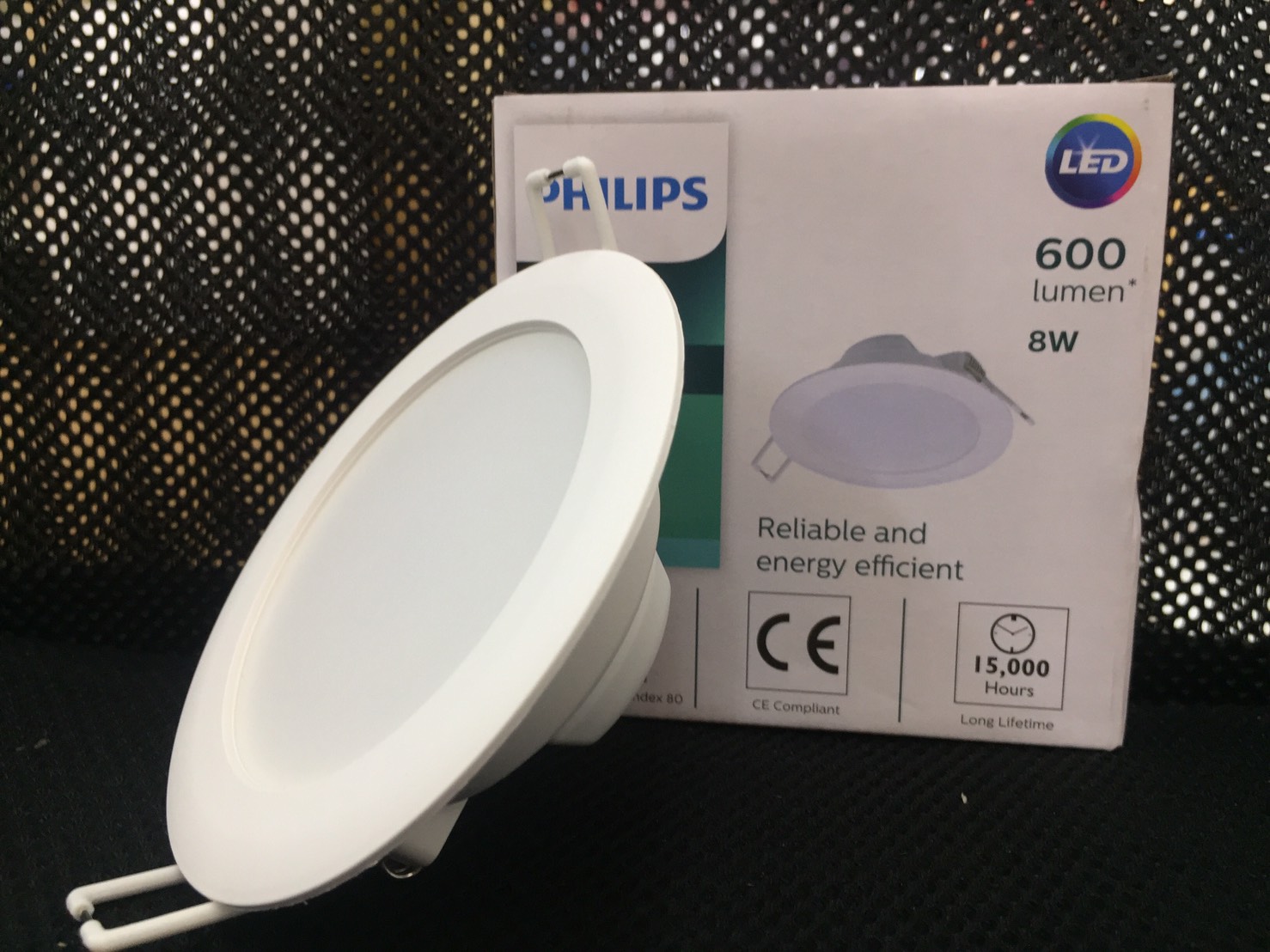 หลอดไฟดาวน์ไลท์ หน้ากลม LED 8W 6500k ฟิลิปส์