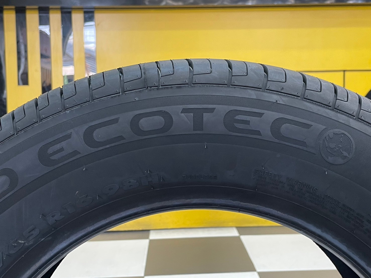 GT RADAIL CHAMPIRO ECOTEC 215/65R16 ยางใหม่ปี2024