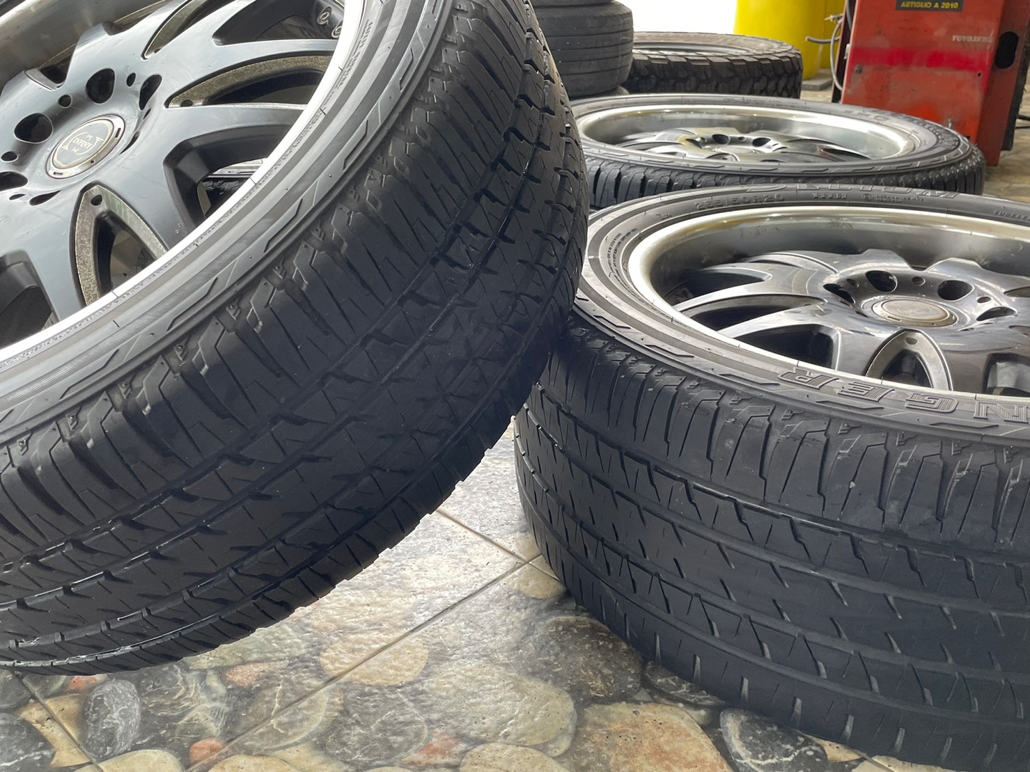 #ล้อแม็กซ์มือสองขอบ20 #Infinity 20x9 ET20 #6x139.7 สีดำขอบเงาพร้อมยาง 265/50R20 ยางปี20