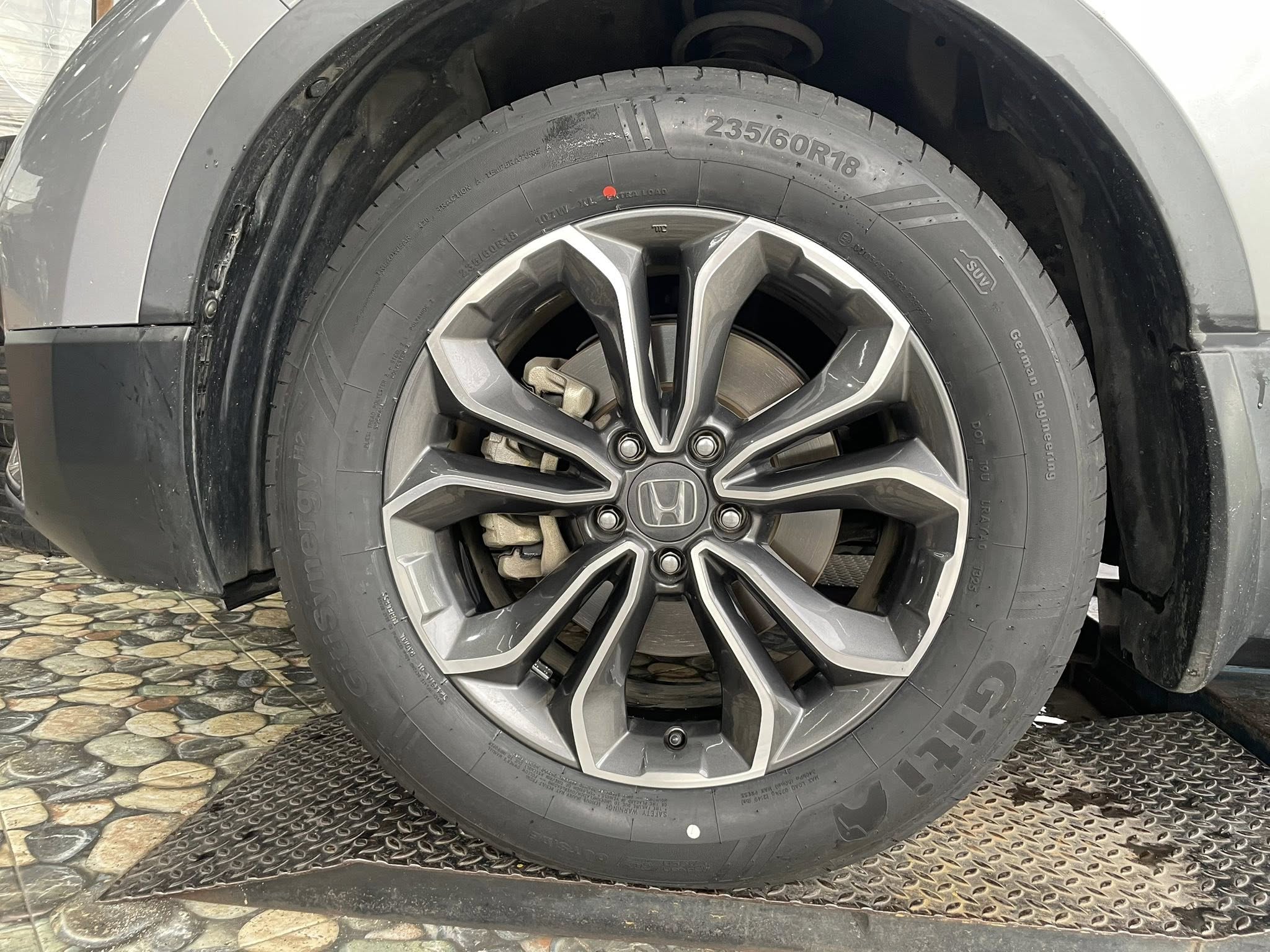 HONDA_CRV🚘 🛞🐘#GITI_SynergyH2_235/60R18