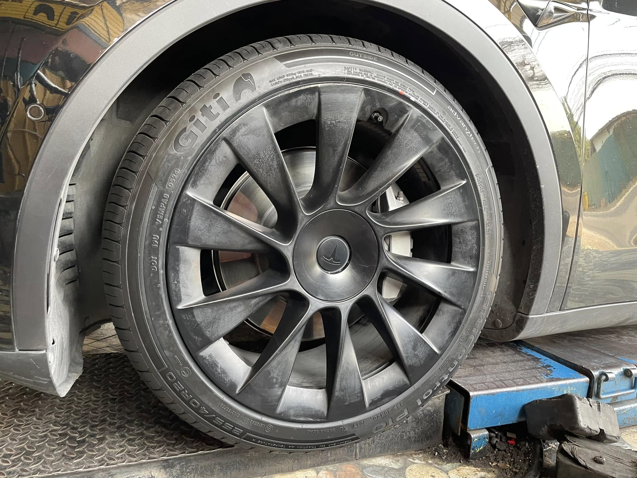 #TESLA_MODEL Y🛠 #GITI_CONTROL P10 #ฟองน้ำ #255/40R20