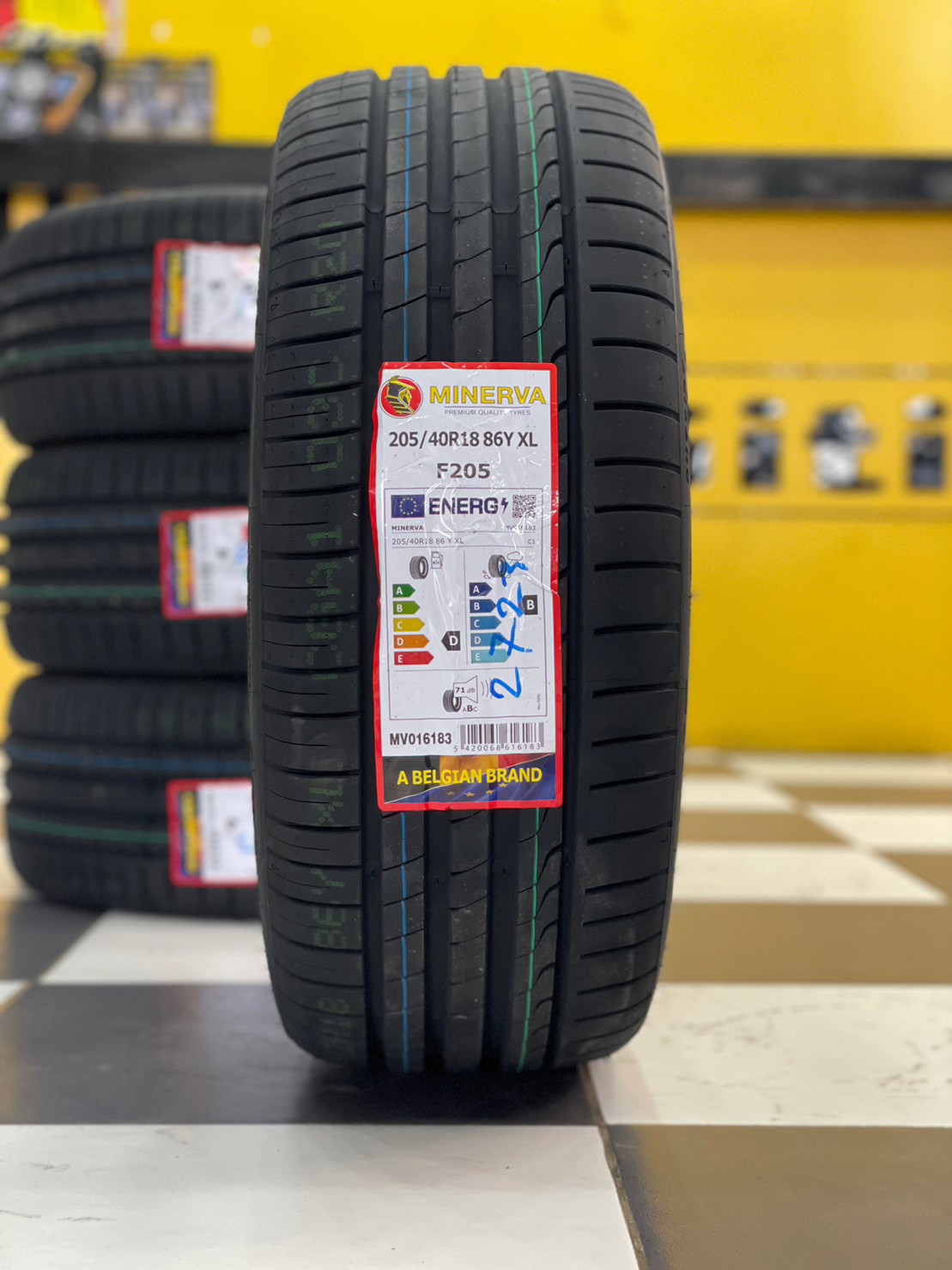 ยางMINERVA F205 205/40R18 ยางสปอร์ตคุณภาพดี สมรรถนะการขับขี่สูงนุ่มเงียบ ยางใหม่2023