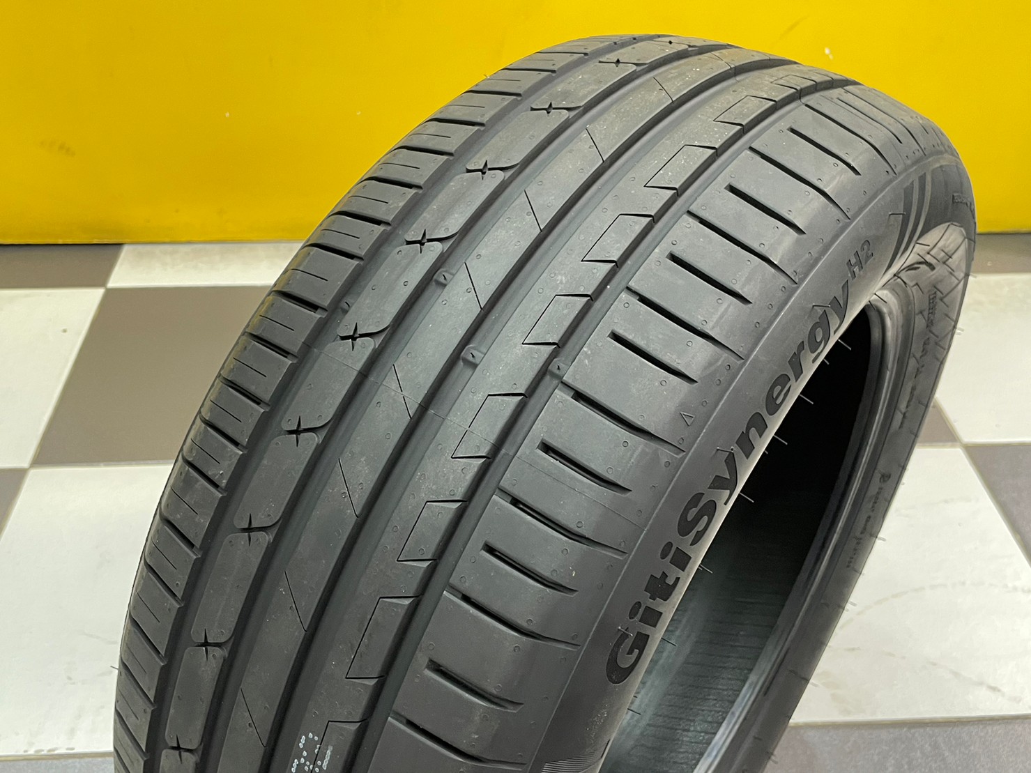 ยางใหม่ GITI SynergyH2 SUV 235/55R18 ยางใหม่ปี2023