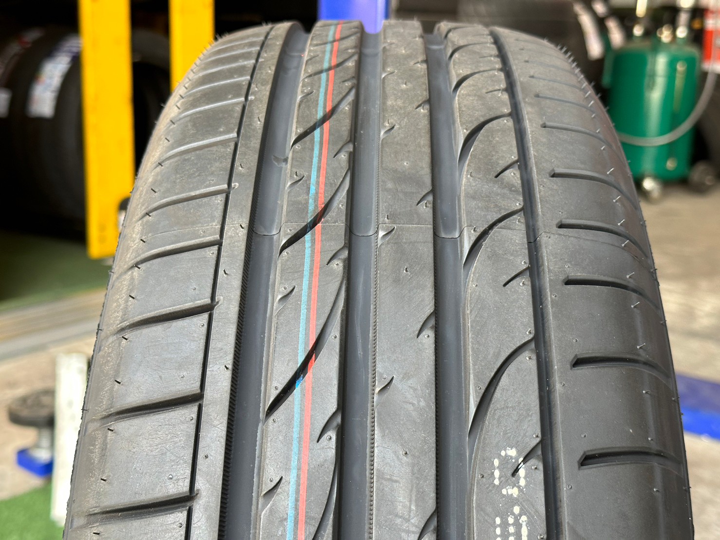 OTANI KC2000 225/55R19 ยางใหม่ปี2023 ราคาพิเศษพร้อมติดตั้งฟรี สามารถสอบถามเพิ่มเติมได้ค่ะ