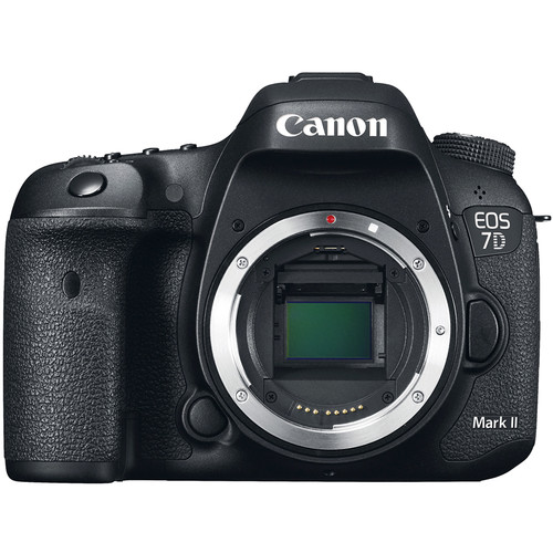 กล้อง DSLR Canon EOS 7D Mark II Kit (EF-S18-135mm IS STM) ใหม่!