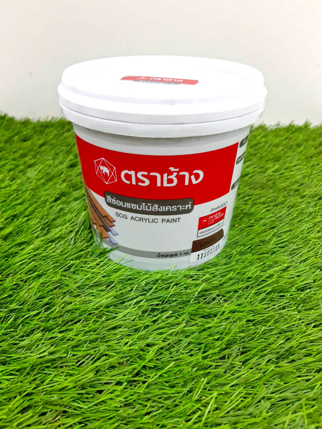 สีซ่อมเเซมไม้สังเคราะห์ สีมะค่า น้ำหนัก 1 กก. ตราช้าง