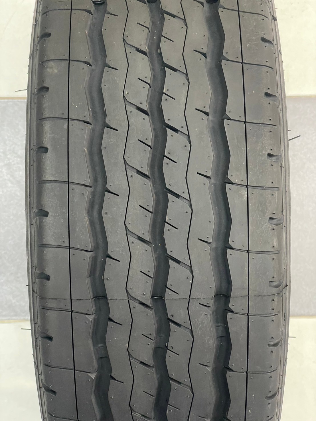 🔥ยางสายบรรทุกยังมีโปรโมชั่นอยู่นะคะ🔥 ยางบรรทุกดับเบิ้ลคอยน์ DOUBLE COIN 225/75R15 ยางใหม่ปี2024 ผ้าใบ14ชั้น