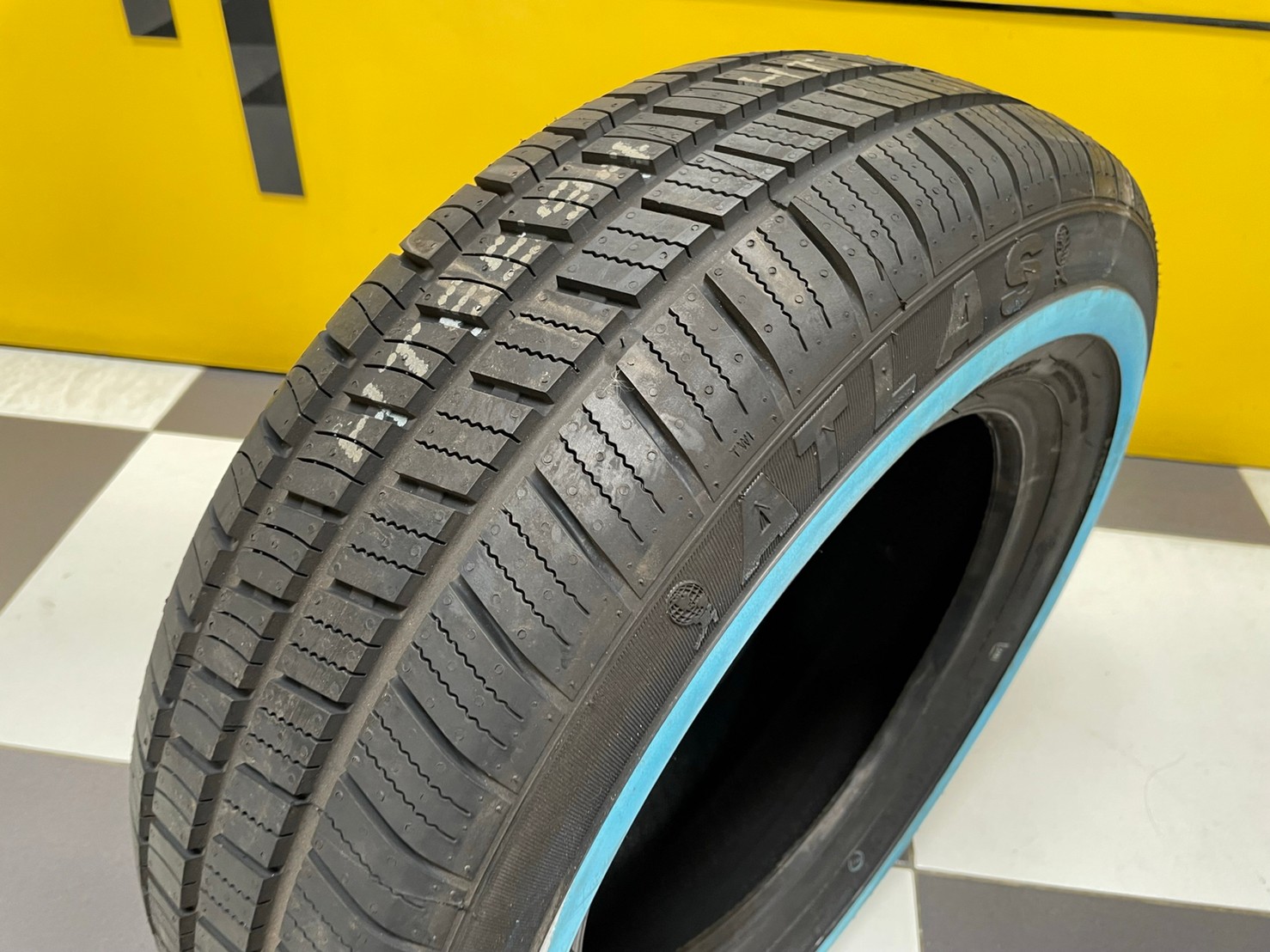 ยางเข้าใหม่!!! ยางขอบขาวแท้ ขอบ13 Atlas Tires 175/70R13 ยางใหม่ปี2022