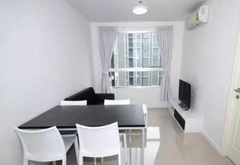 *FOR RENT* Dbura พรานนก ห้องสวยแต่งครบ ใกล้ รพ.ศิริราช และ MRT แยกไฟฉาย
