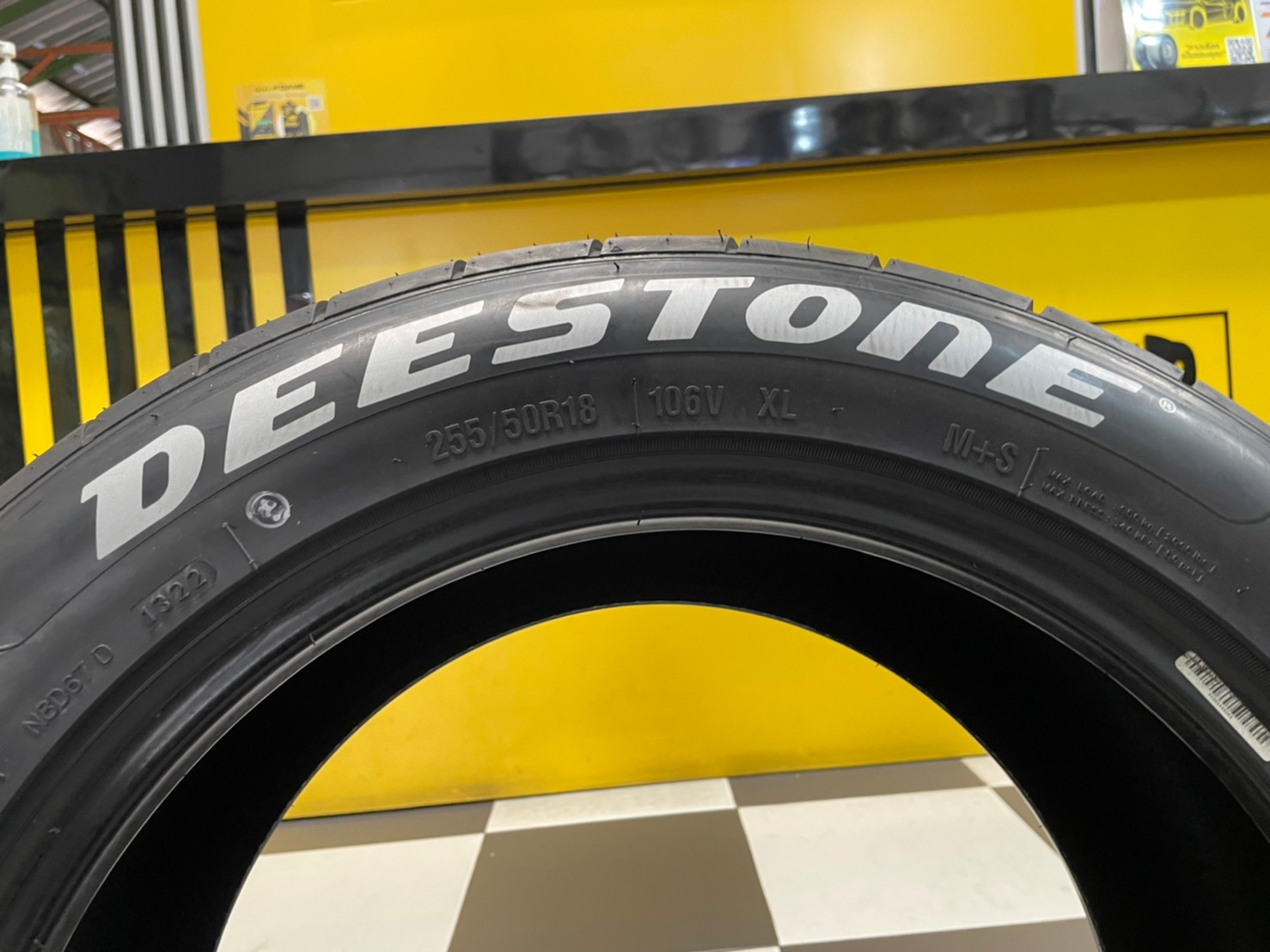 255/50R18 DEESTONE STORMZ RS ยางใหม่สปอร์ตลายซิ่ง ยางใหม่ล่าสุด แก้มขาว ยางสัญชาติไทย Made in Thailand ยางใหม่ปี2022
