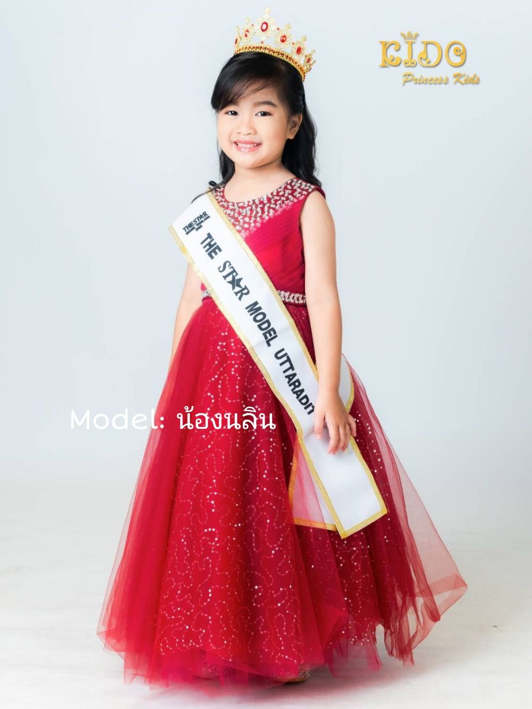 ssชุดราตรีเด็ก(หน้าร้านอยู่รัชดา ลองได้ถ่ายรูปจากชุดจริง)A214สีทอง สีขาว สีชมพู สีแดง สีน้ำเงิน สีฟ้าอกแต่งจีบไหว้เอวปัดเกล็ด กระโปรงยาวสุดหรูหราไฮโซมากๆเลย เดรสออกงานเด็ก