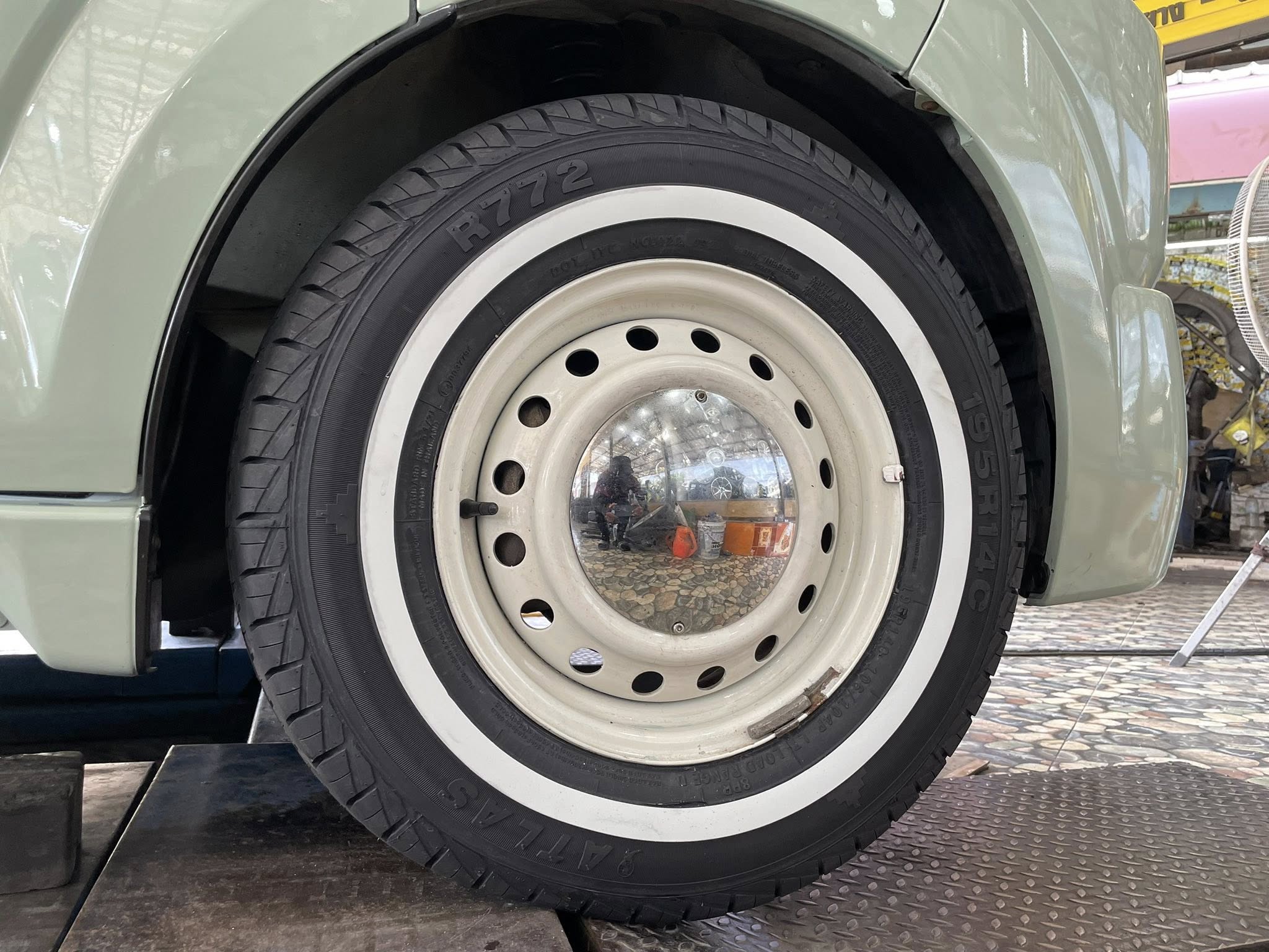 #SUZUKI_APV 🚘เปลี่ยนยาง 🛞🐘#ATLAS_R772_195R14 ❤️ 🛞 #ยางขอบขาวแท้