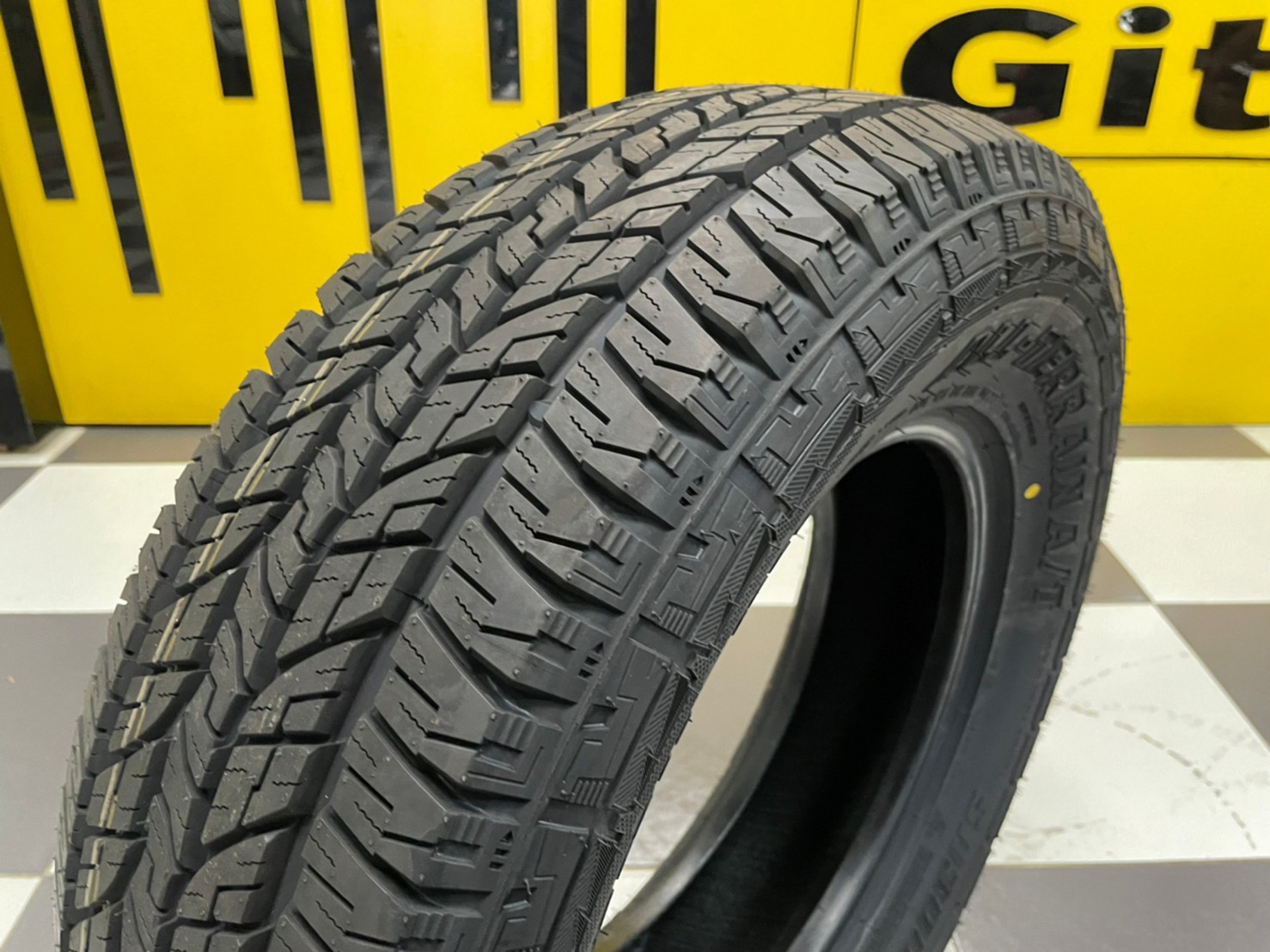 OTANI SA3000 225/70R15 ยางใหม่ปี2023