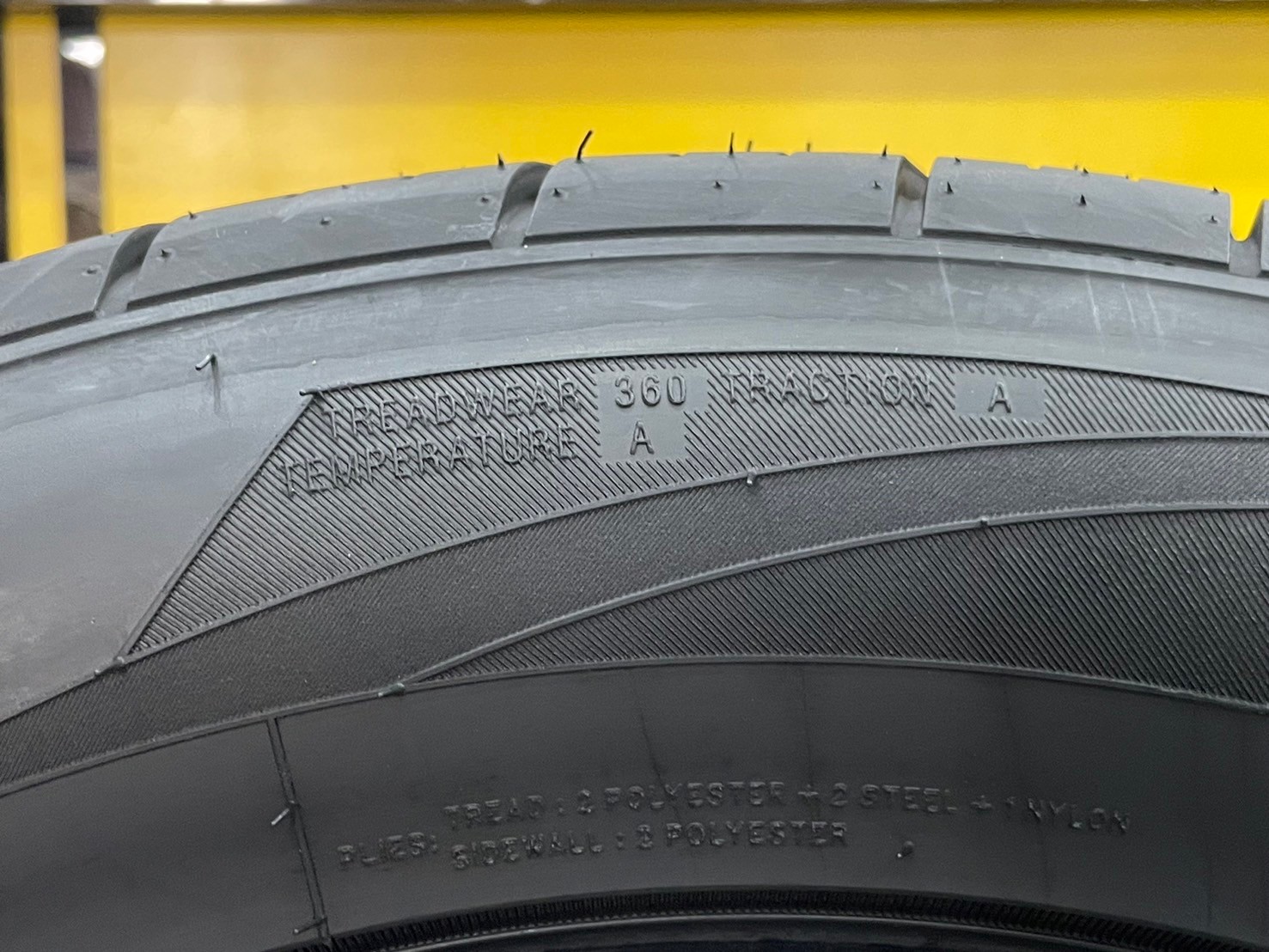 Deestone_Stromz_RS 255/55R18 ยางใหม่ปี2024 (4เส้น)