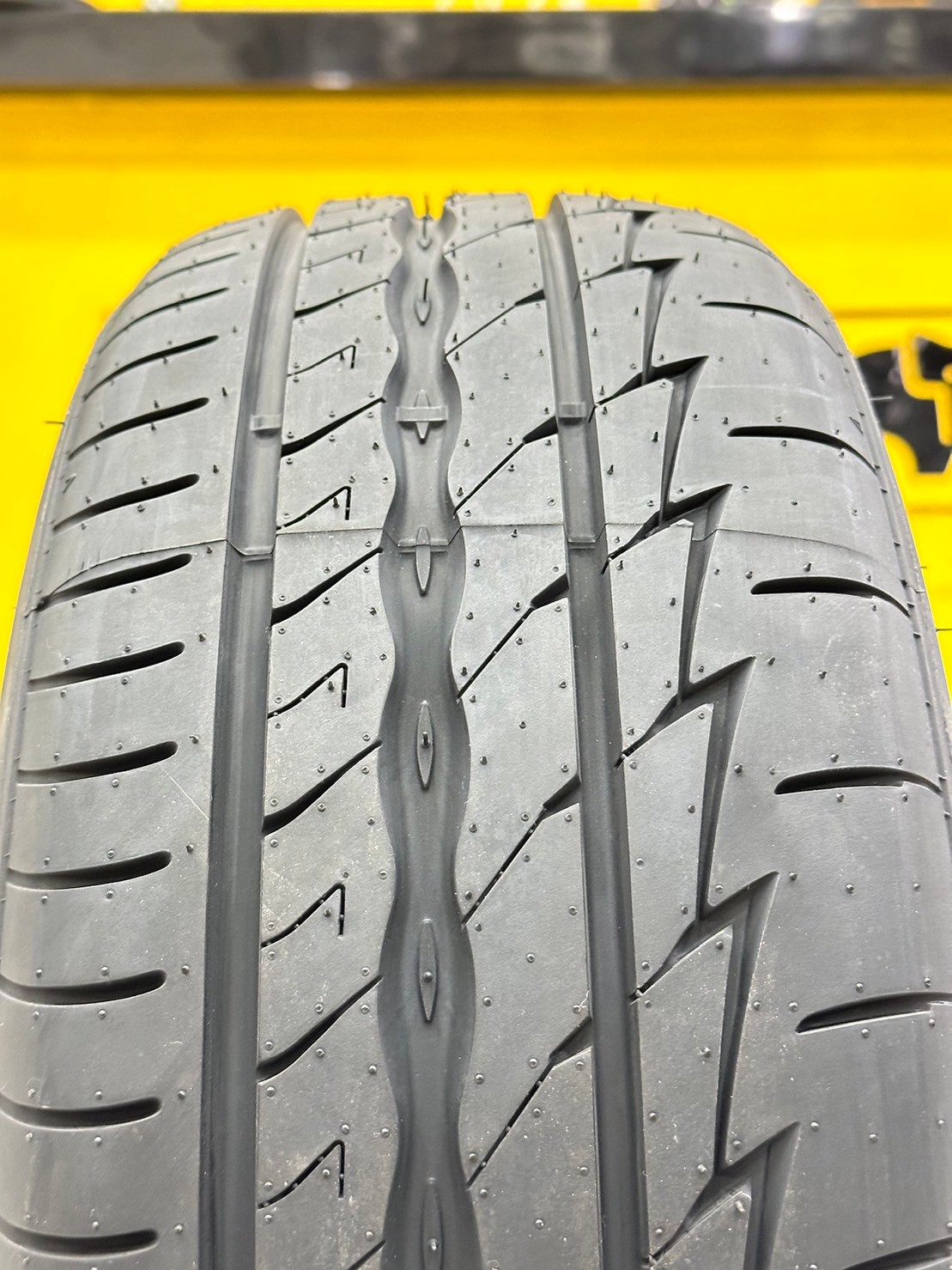 KINTO FORZA 001 Treadwear 280 195/55R15 ยางใหม่ปี2024