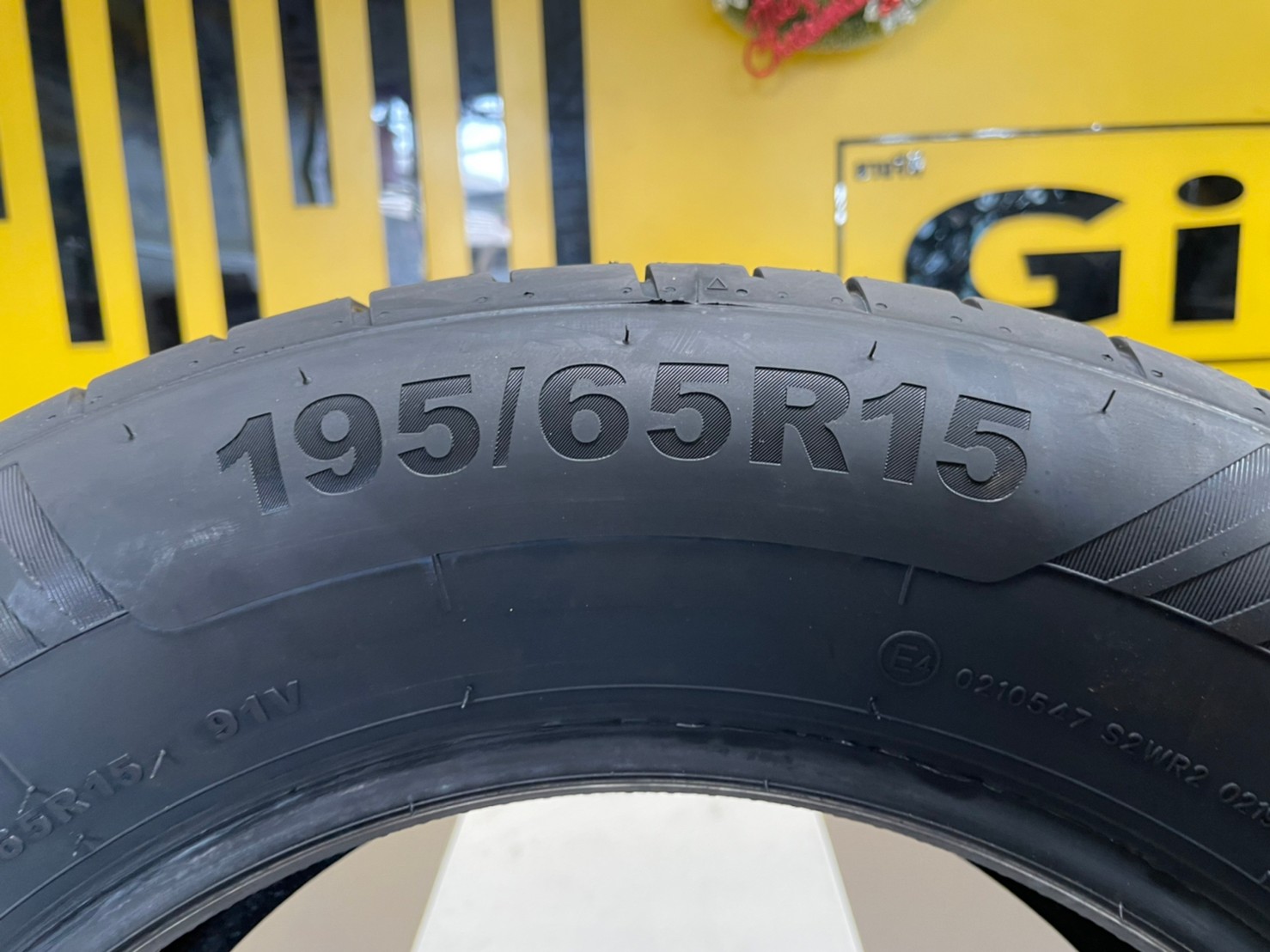 Giti Synergy H2 195/65R15 ยางใหม่ปี2023