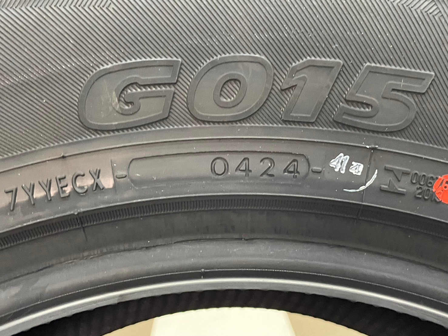 ยางใหม่ YOKOHAMA GEOLANDAR A/T G015 265/65R17 ยางใหม่ปี2024 ยางตัวหนังสือสีขาว