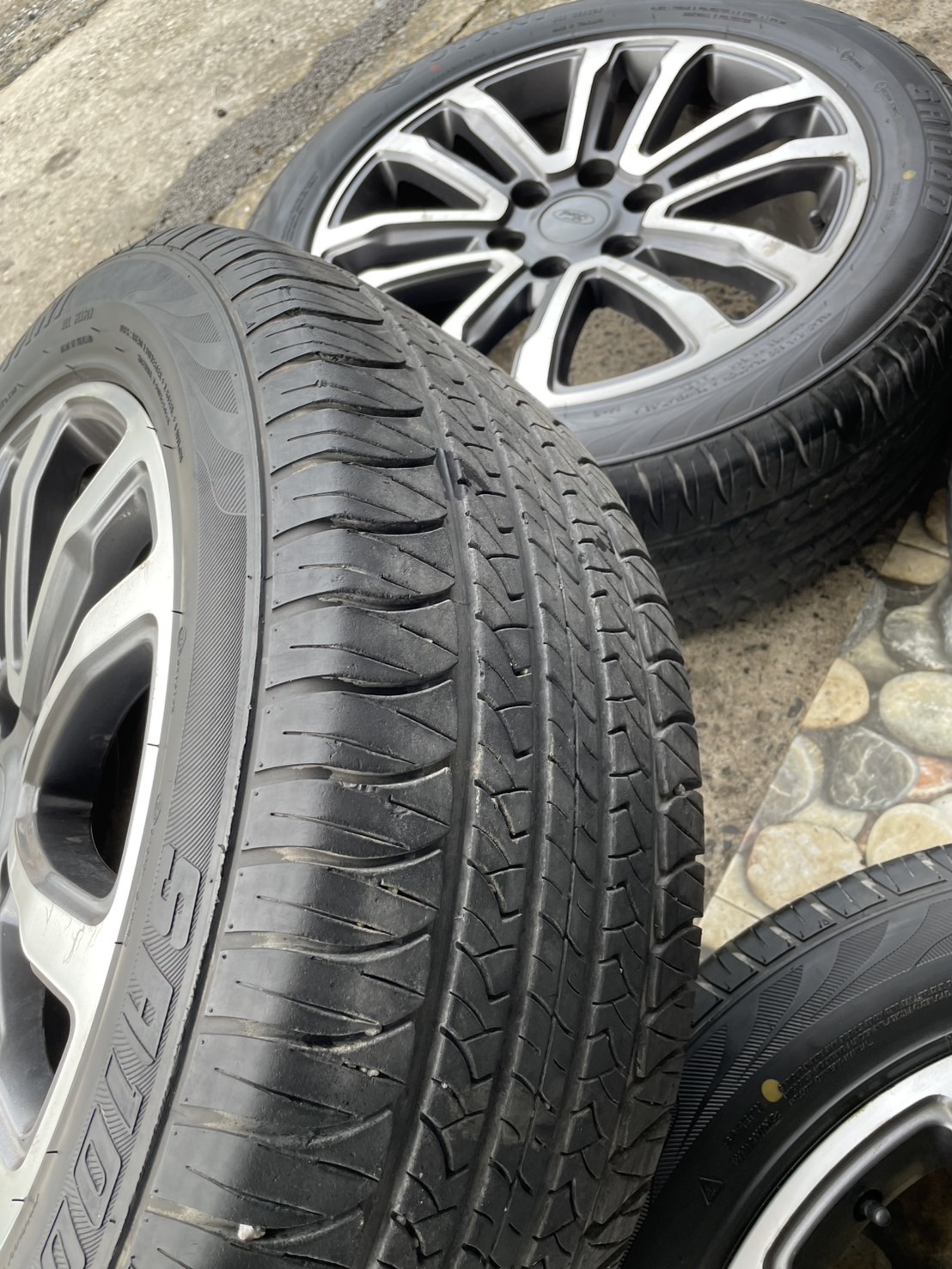 ล้อFORDขอบ20 พร้อมยาง OTANI SA1000 265/50R20 ยางปี2020 สภาพสวยพร้อมใช้งาน