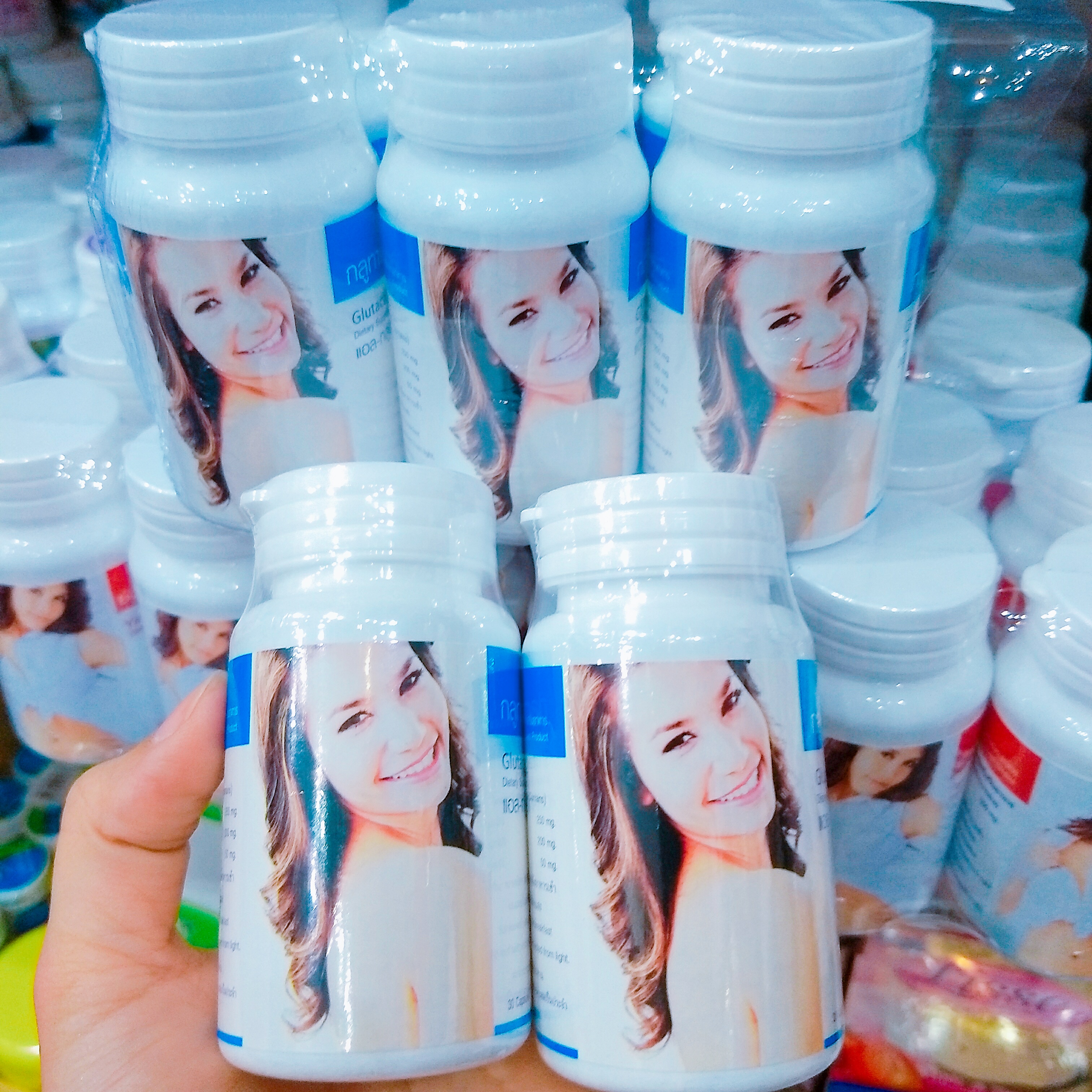 ยันฮี กลูทาแคป 500 เผยผิวขาวใส ปรับสีผิวให้ขาวขึ้น ต้านอนุมูลอิสระ ชะลอริ้วรอย