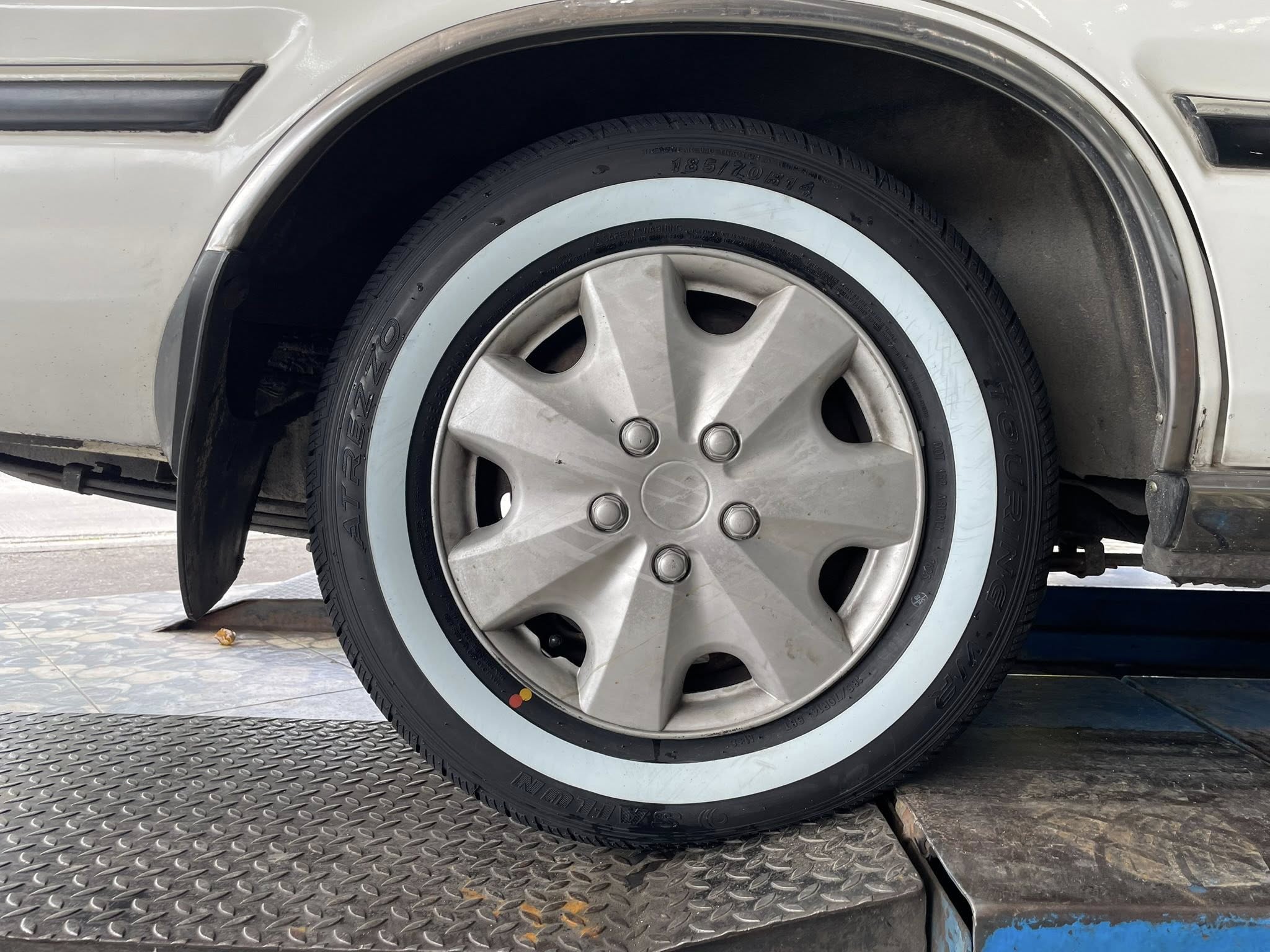 #NISSAN_CEDRIC V30 เปลี่ยนยาง 🛞🐘#SAILUN_ขอบขาวแท้_185/70R14