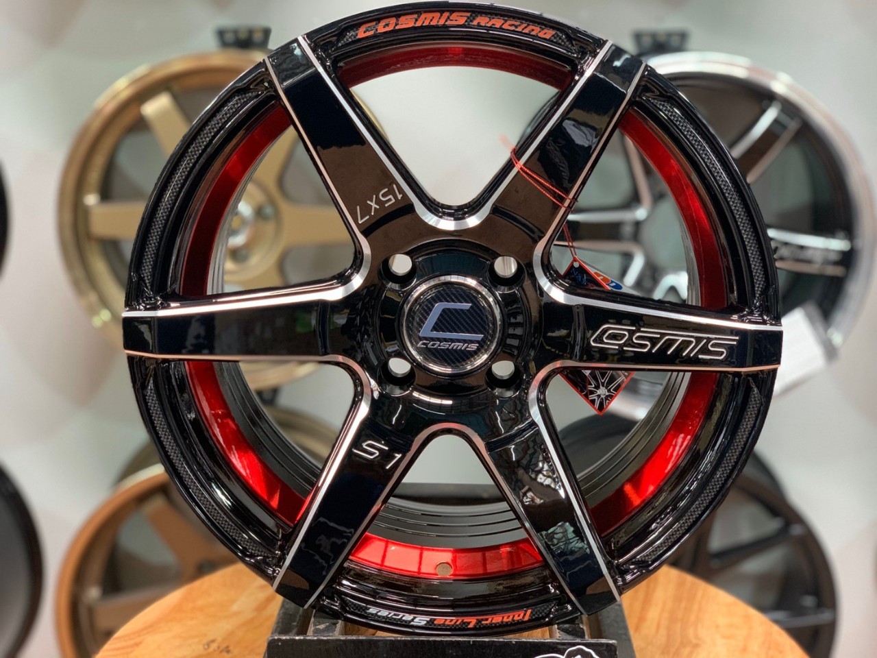 ล้อแม็กใหม่Cosmis ขอบ15 Innerline S1 สีดำเงา กลึงแดง