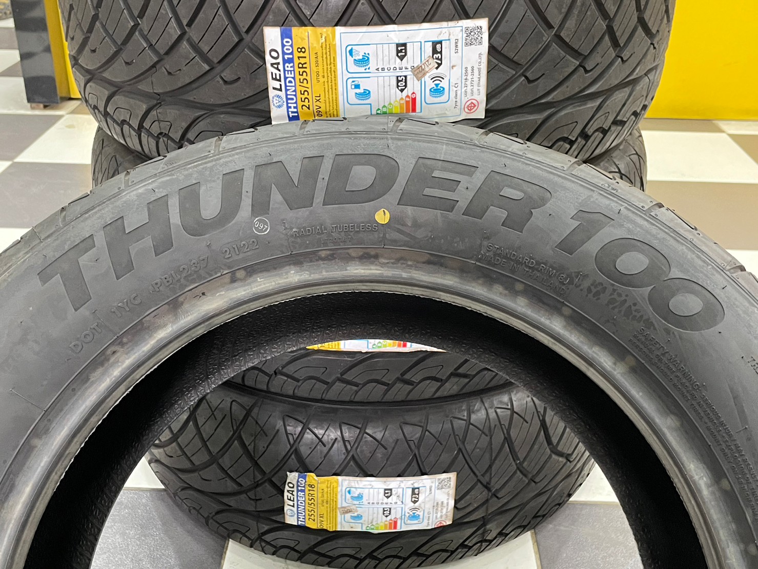 255/55R18 Leao Tire Lion Thunder100 ยางลายซิ่งนุ่มหนึบ