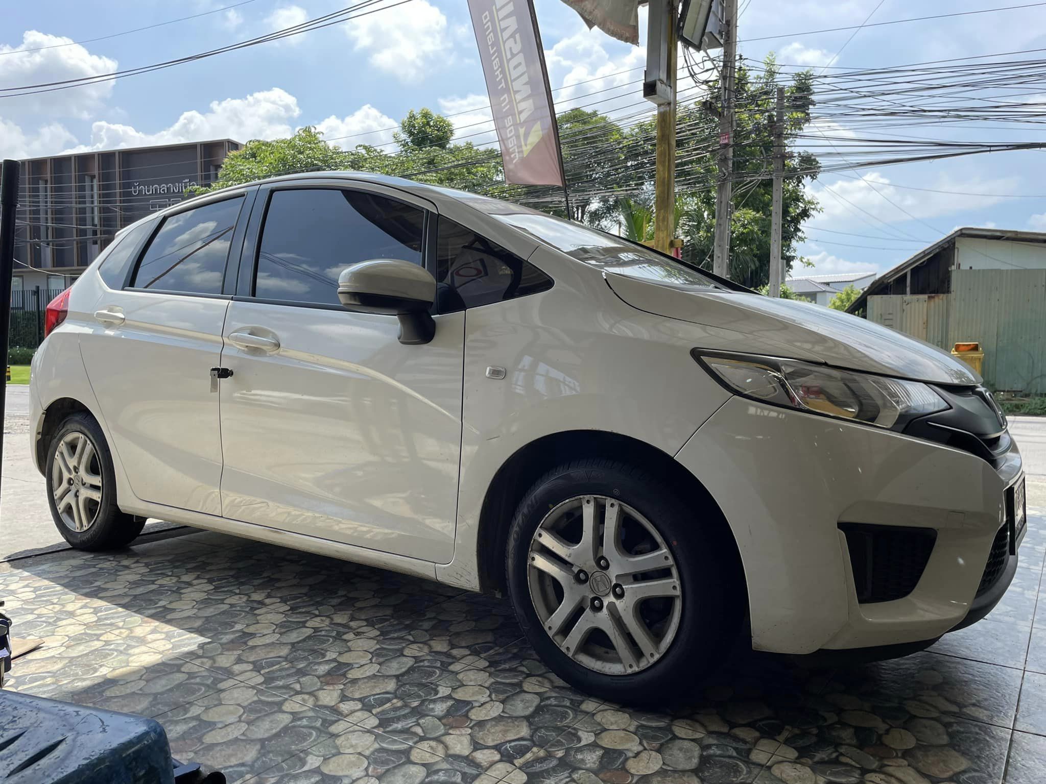 🚘 #HONDA_JAZZเปลี่ยนยาง #OTANI #EK1000 185/60R15