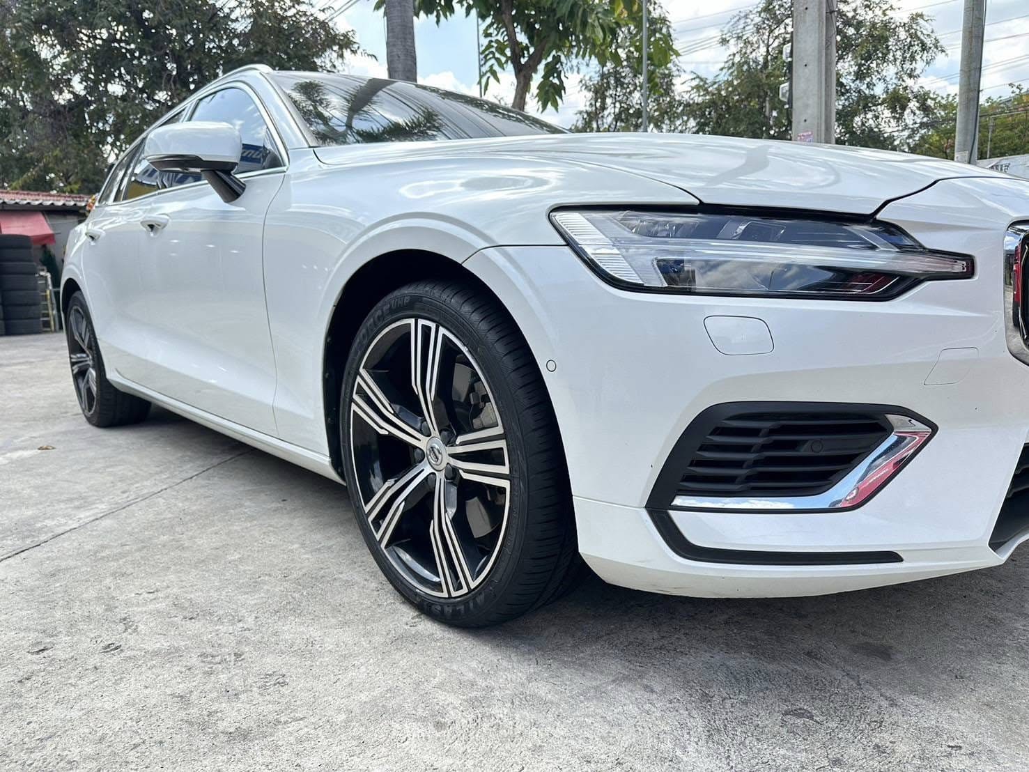 🚘 #VOLVO_V60 เปลี่ยนยาง #ATLAS_FORCE UHP_235/40R19