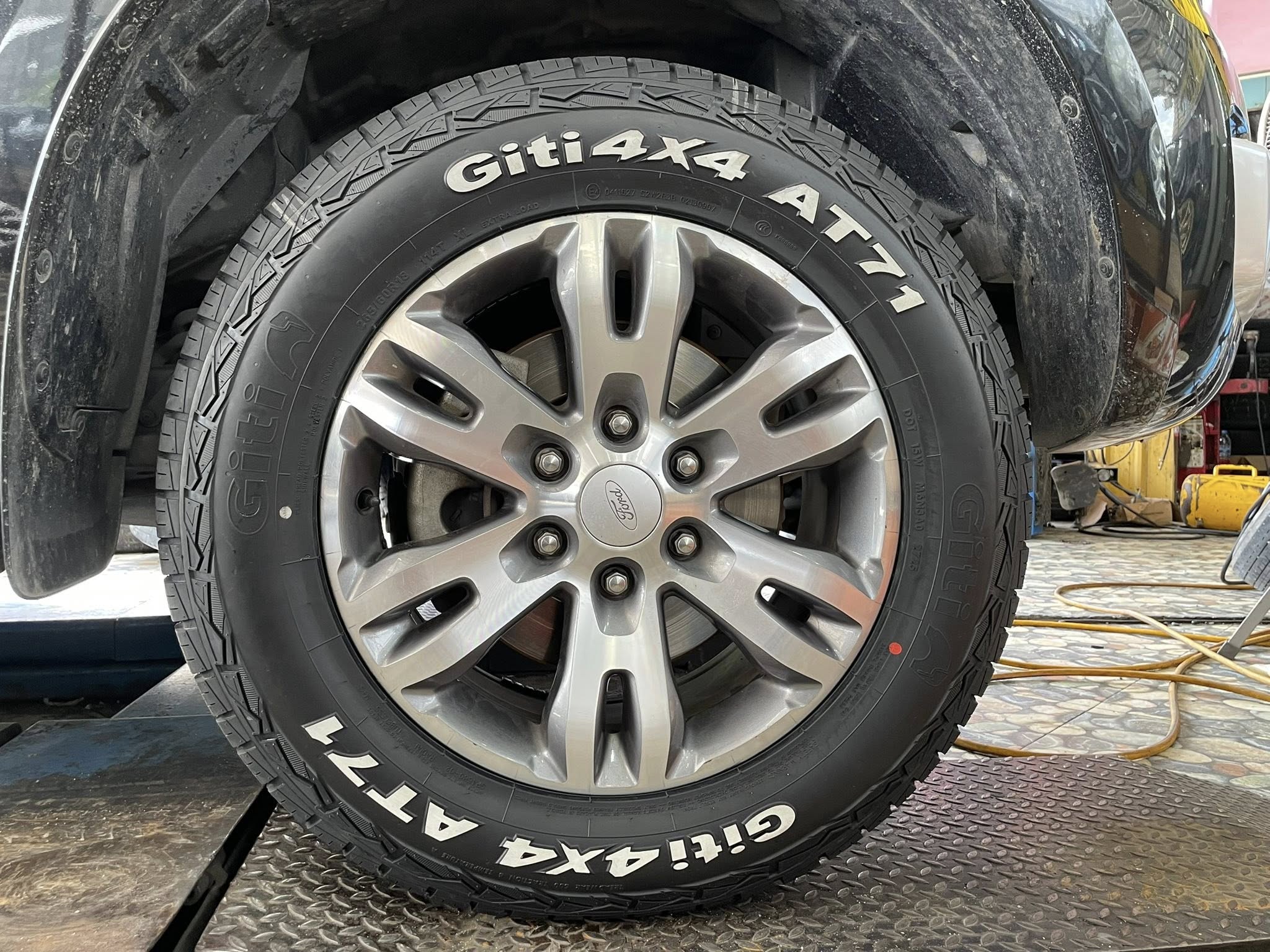 FORD_EVEREST #เปลี่ยนยาง 🛞🐘#GITI_4X4AT71_265/60R18