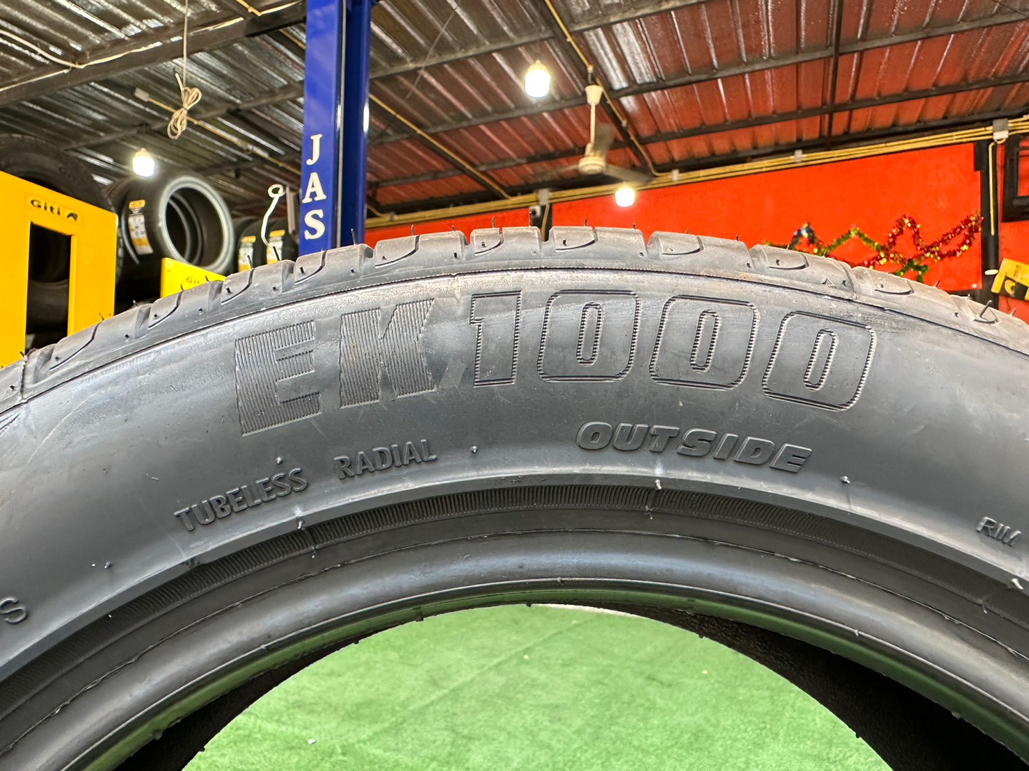 OTANI EK1000 195/55R15 ยางใหม่ปี2022 ราคาพิเศษพร้อมติดตั้งฟรี สามารถสอบถามเพิ่มเติมได้ค่ะ