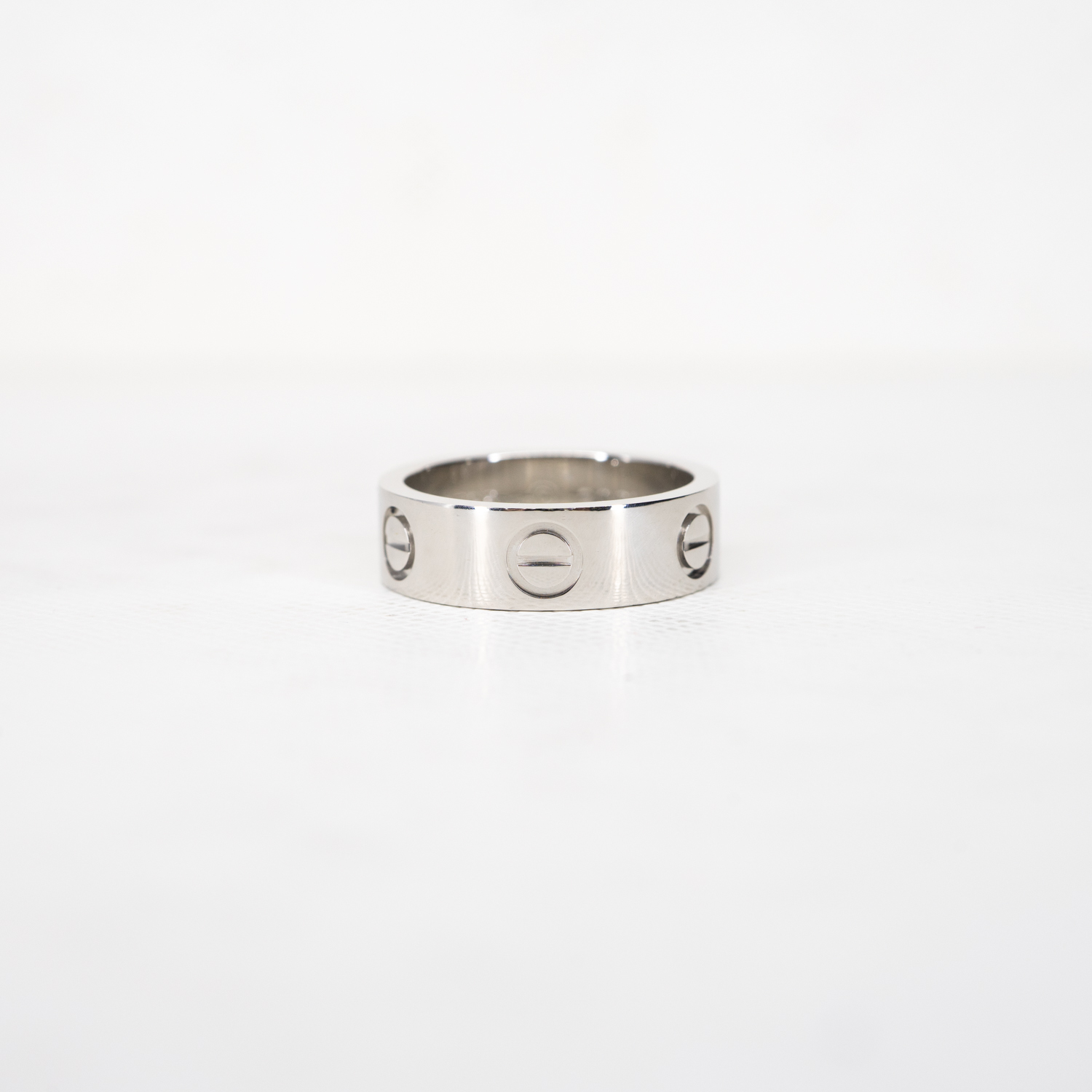 แหวน Cartier Love Platinum 950 ไซส์49# +การ์ด (Used)