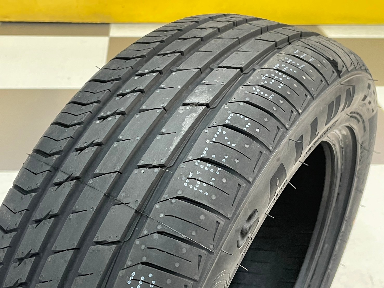 SAILUN ATREZZO ELITE 185/55R14 ยางใหม่ปี2024