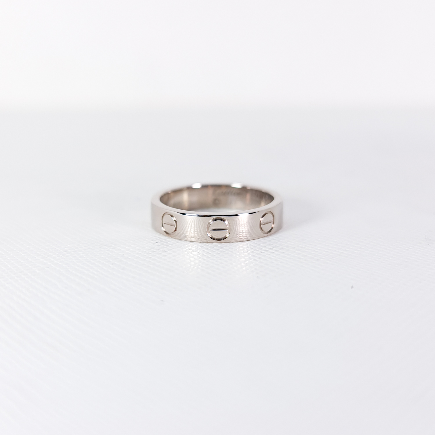 แหวน Cartier Love band ทองขาว18K ไซส์ 46# (Used)+กล่อง