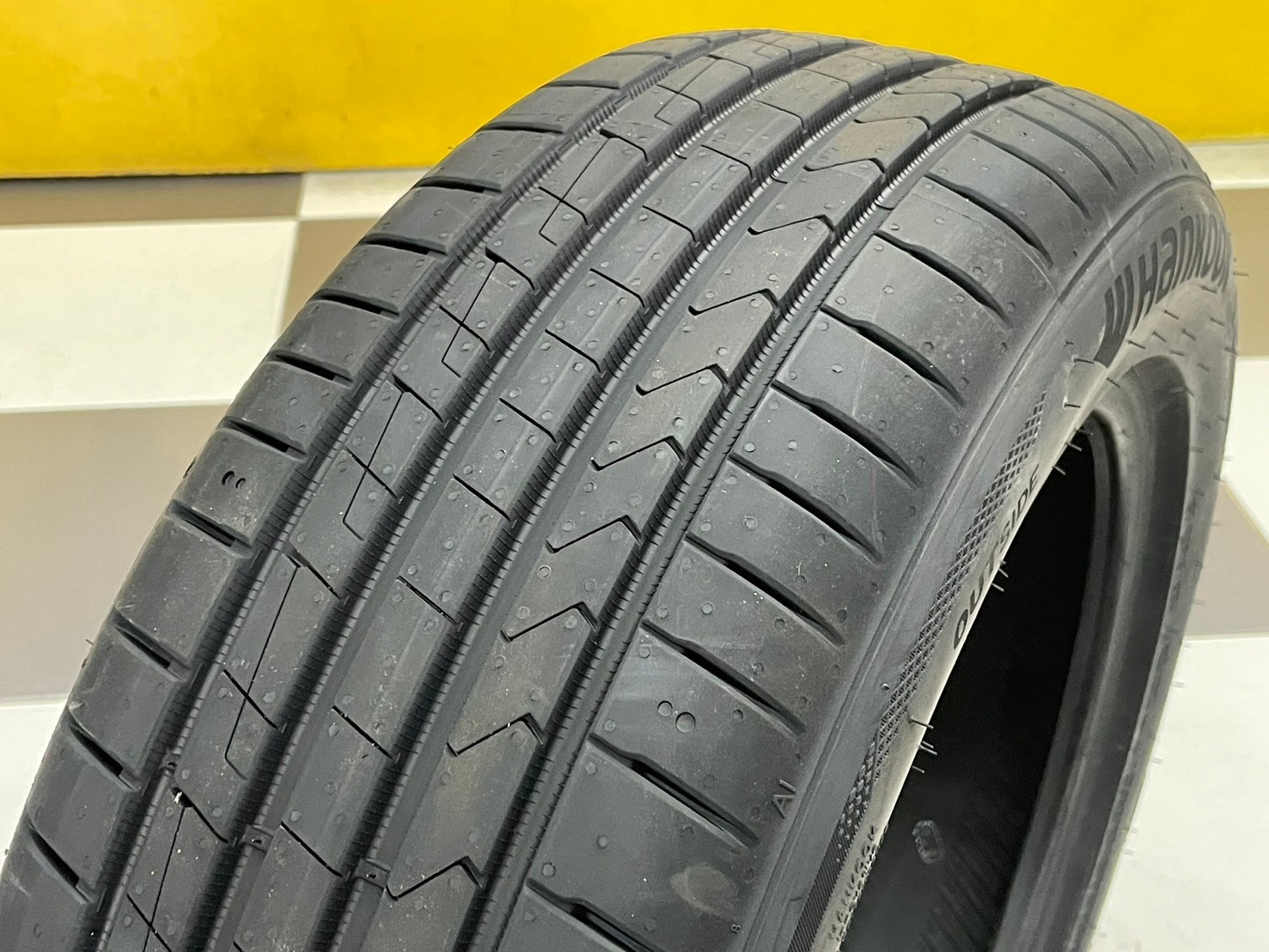ยาง Hankook Ventus Prime 4 185/55R16 ยางปี2024