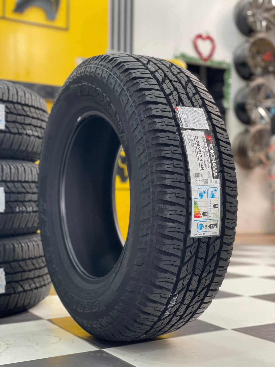 YOKOHAMA GEOLANDAR AT G015 255/65R17 ยางใหม่ปี2023 (4เส้น)