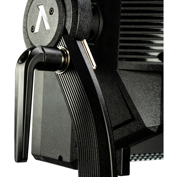 Aputure Nova P600c RGB LED Light Panel (Travel Kit)